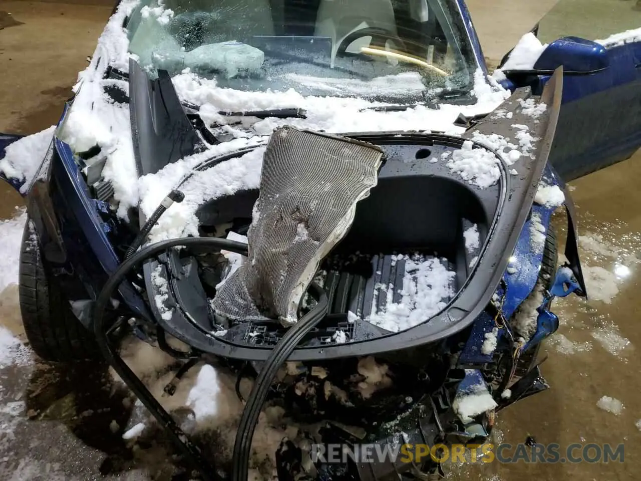 12 Photograph of a damaged car 5YJ3E1EC2MF985030 TESLA MODEL 3 2021