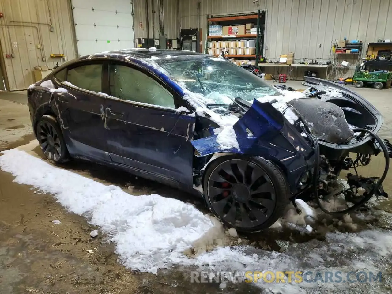 4 Photograph of a damaged car 5YJ3E1EC2MF985030 TESLA MODEL 3 2021