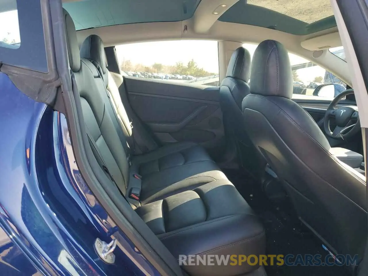 11 Photograph of a damaged car 5YJ3E1EC3MF020371 TESLA MODEL 3 2021