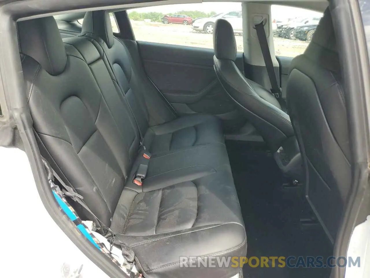 10 Photograph of a damaged car 5YJ3E1EC3MF030866 TESLA MODEL 3 2021