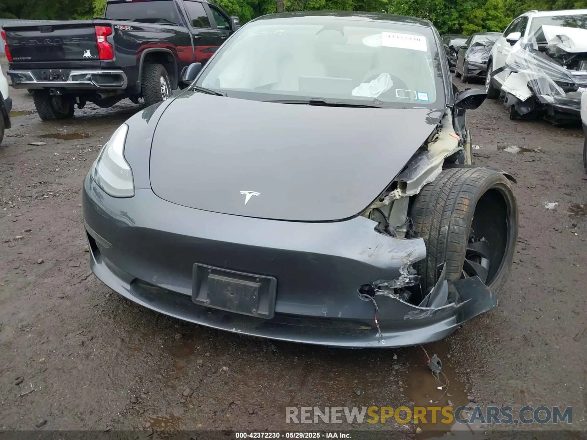 12 Photograph of a damaged car 5YJ3E1EC3MF056187 TESLA MODEL 3 2021