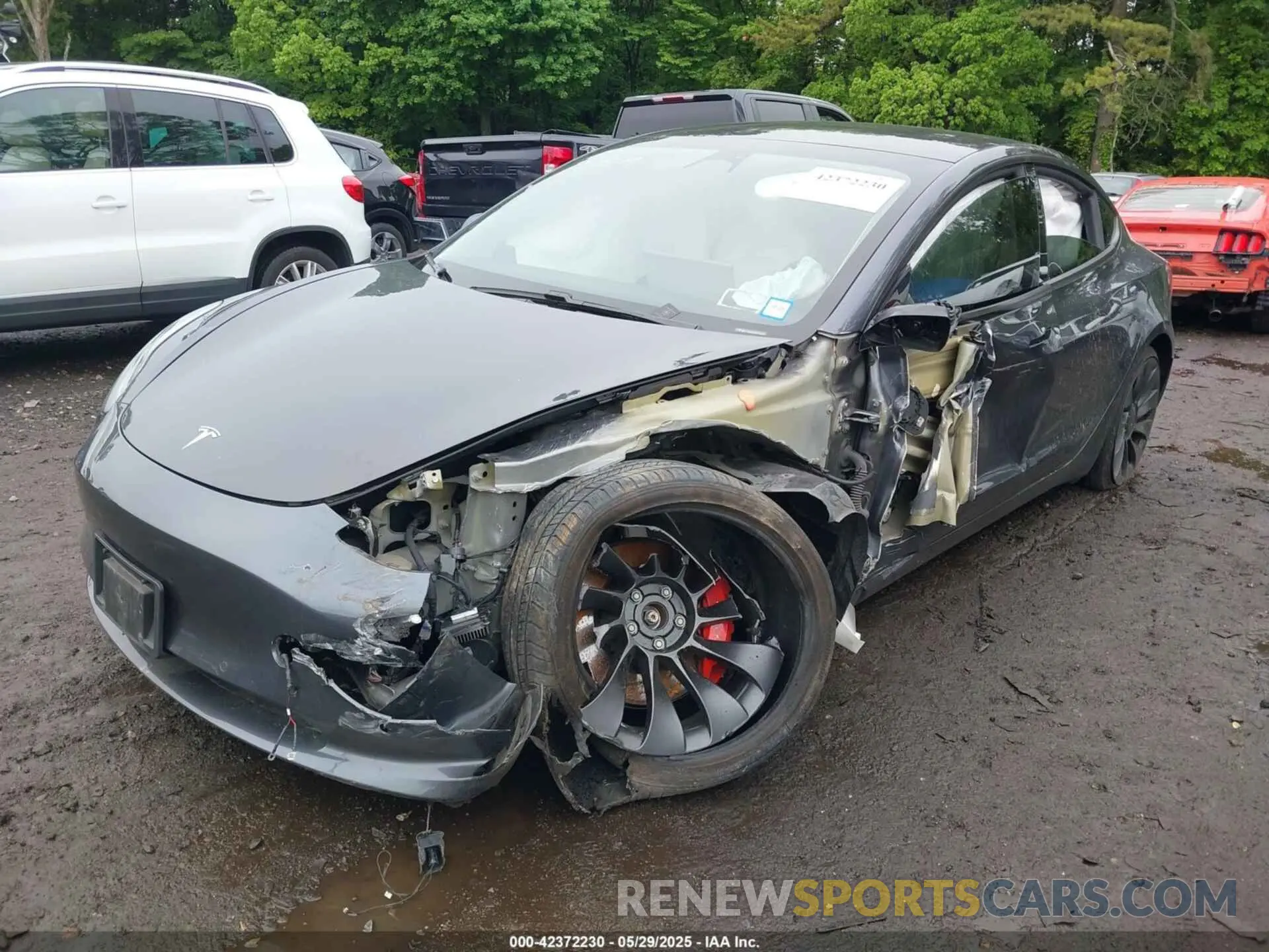 6 Photograph of a damaged car 5YJ3E1EC3MF056187 TESLA MODEL 3 2021