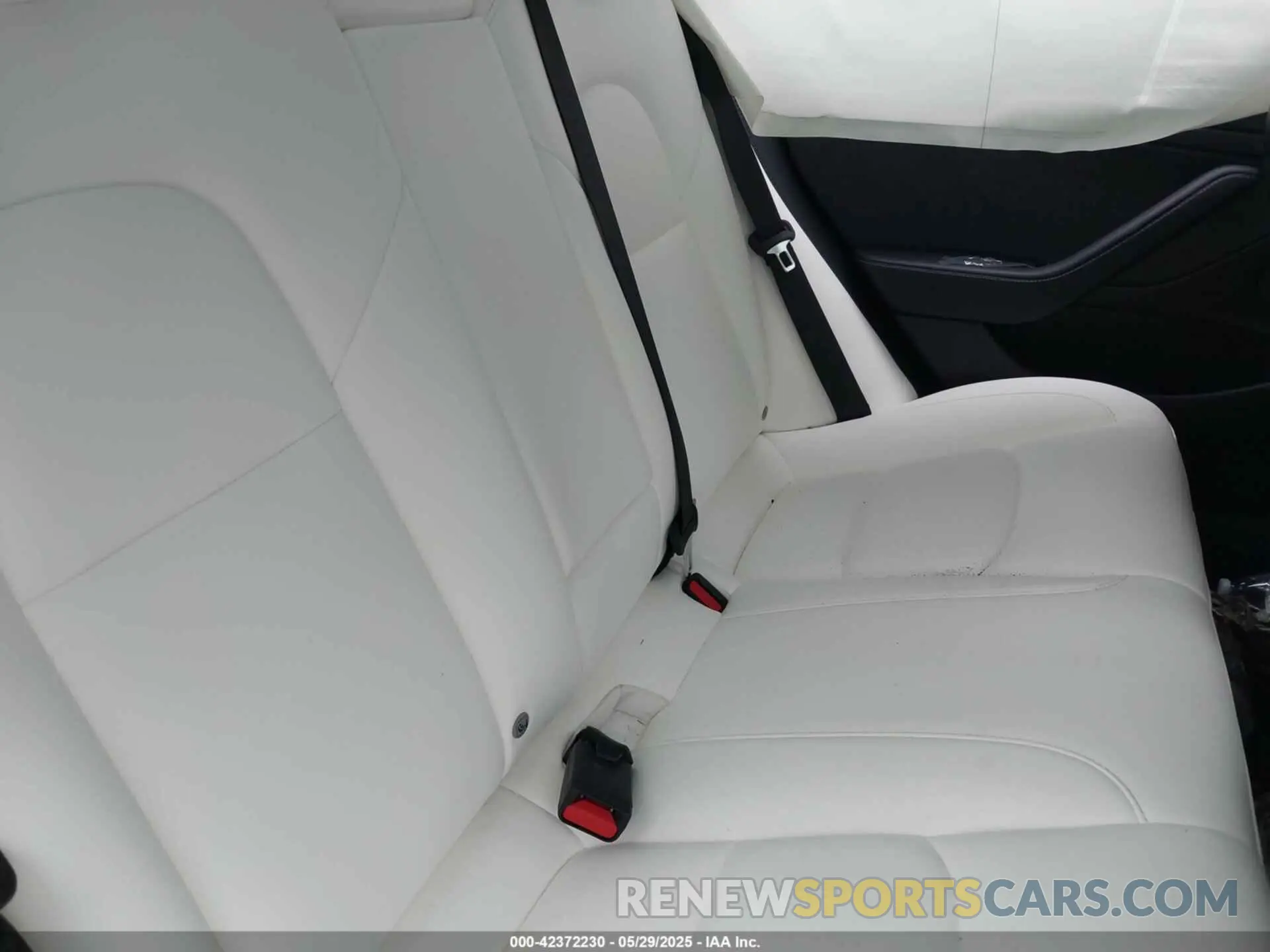 8 Photograph of a damaged car 5YJ3E1EC3MF056187 TESLA MODEL 3 2021