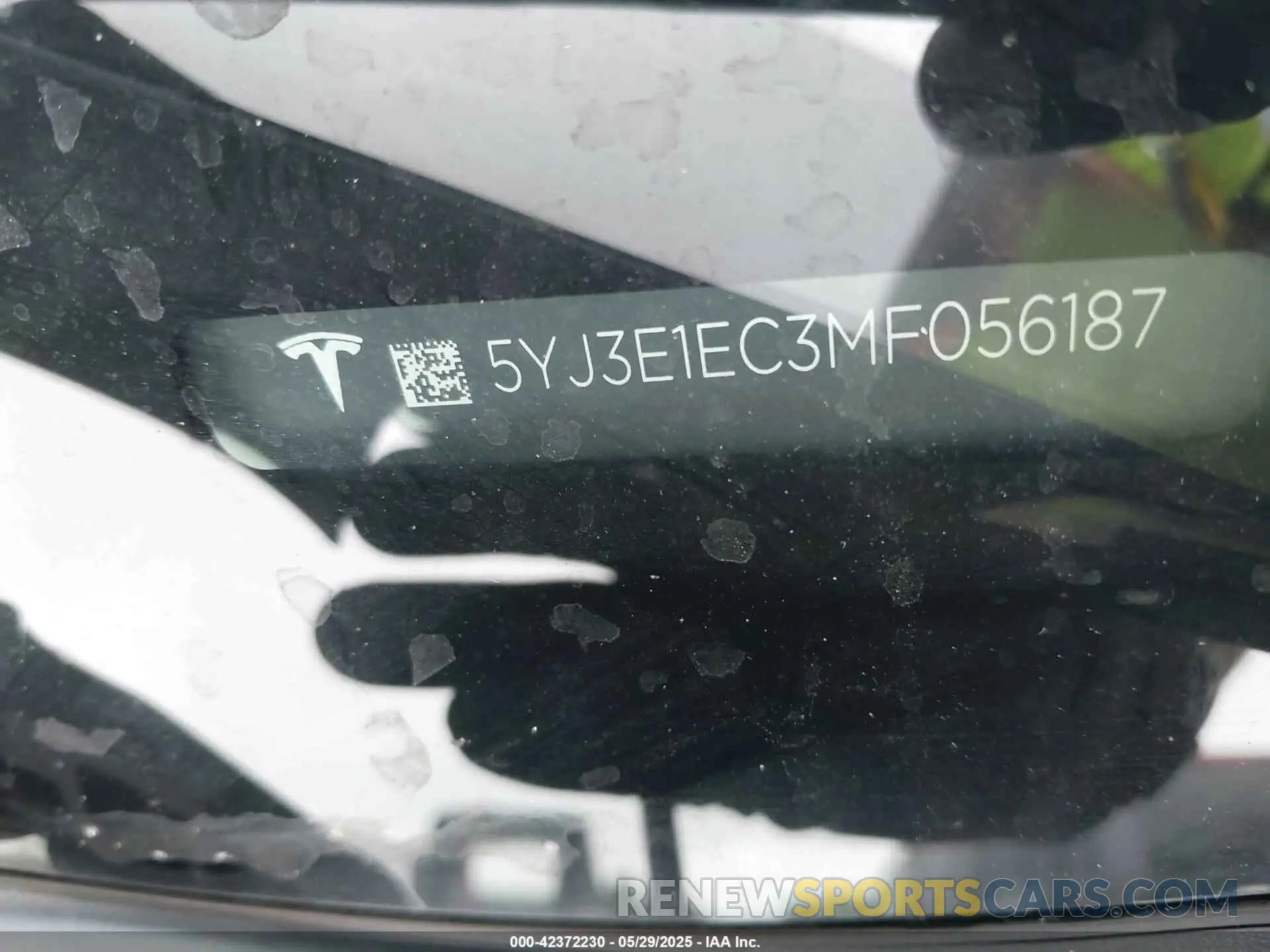 9 Photograph of a damaged car 5YJ3E1EC3MF056187 TESLA MODEL 3 2021