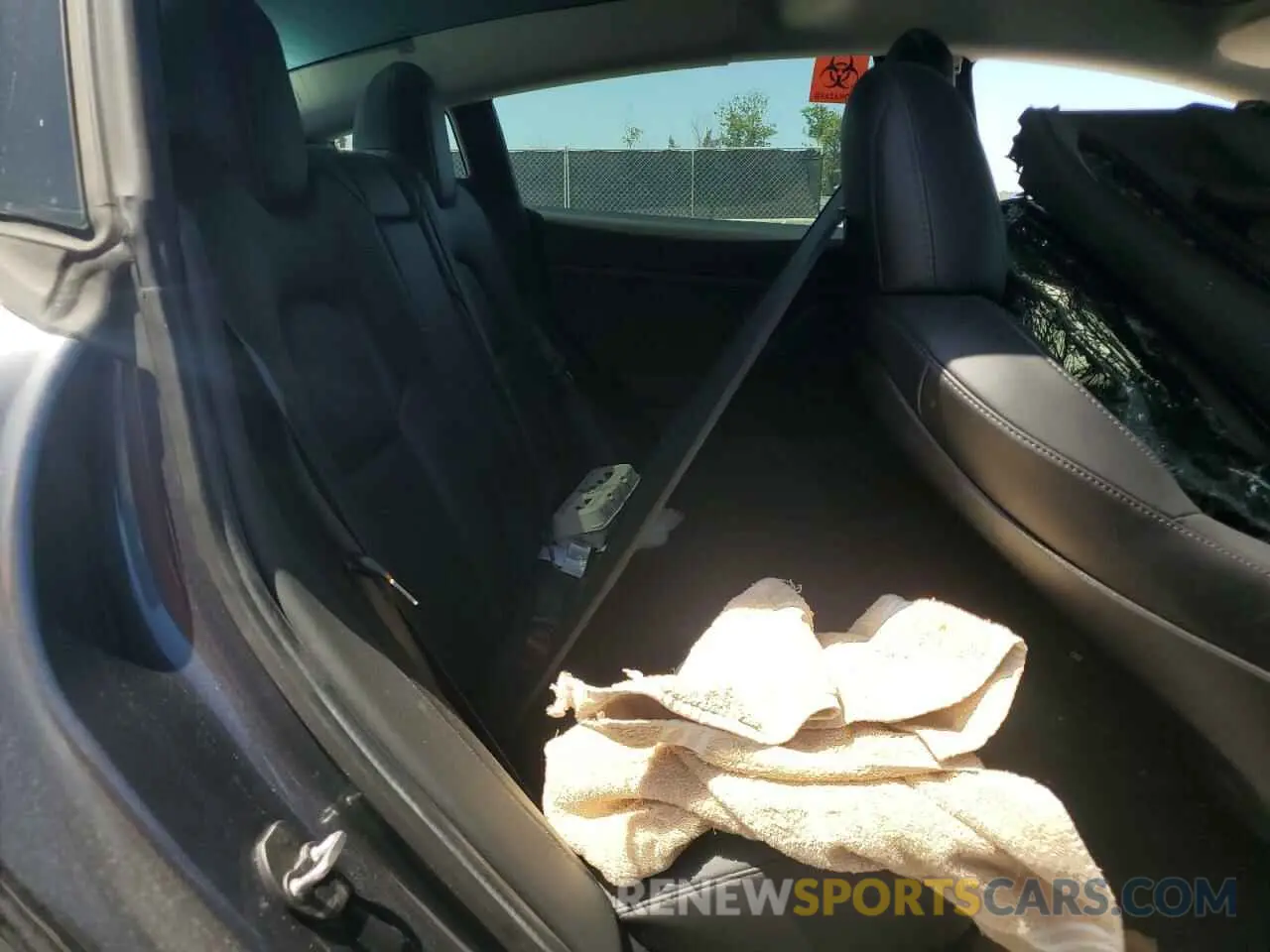 10 Photograph of a damaged car 5YJ3E1EC3MF078531 TESLA MODEL 3 2021