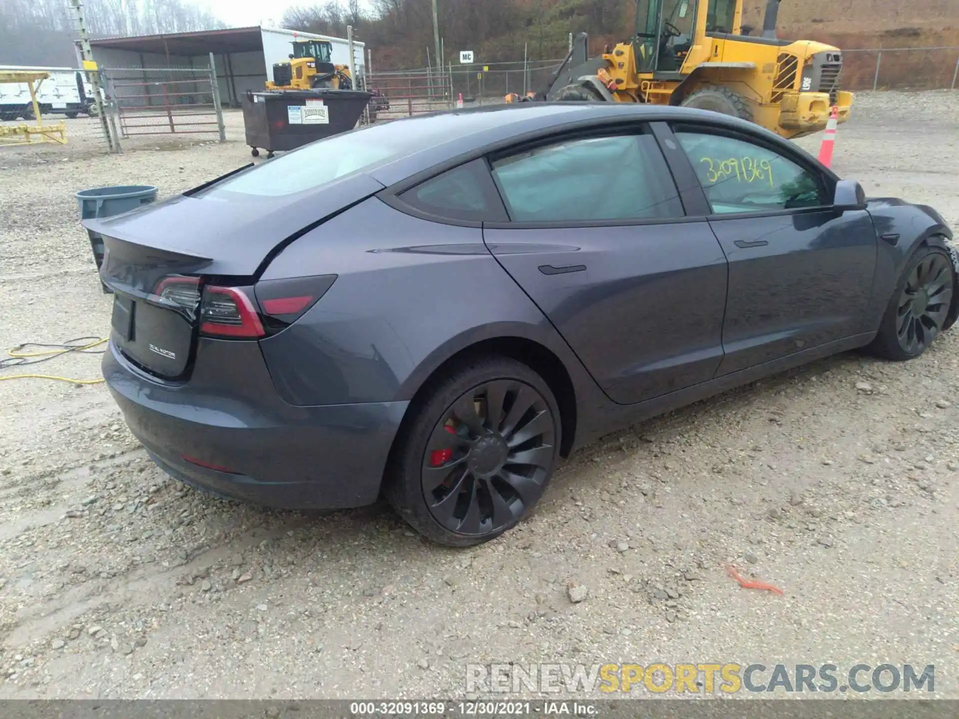 4 Photograph of a damaged car 5YJ3E1EC3MF087696 TESLA MODEL 3 2021