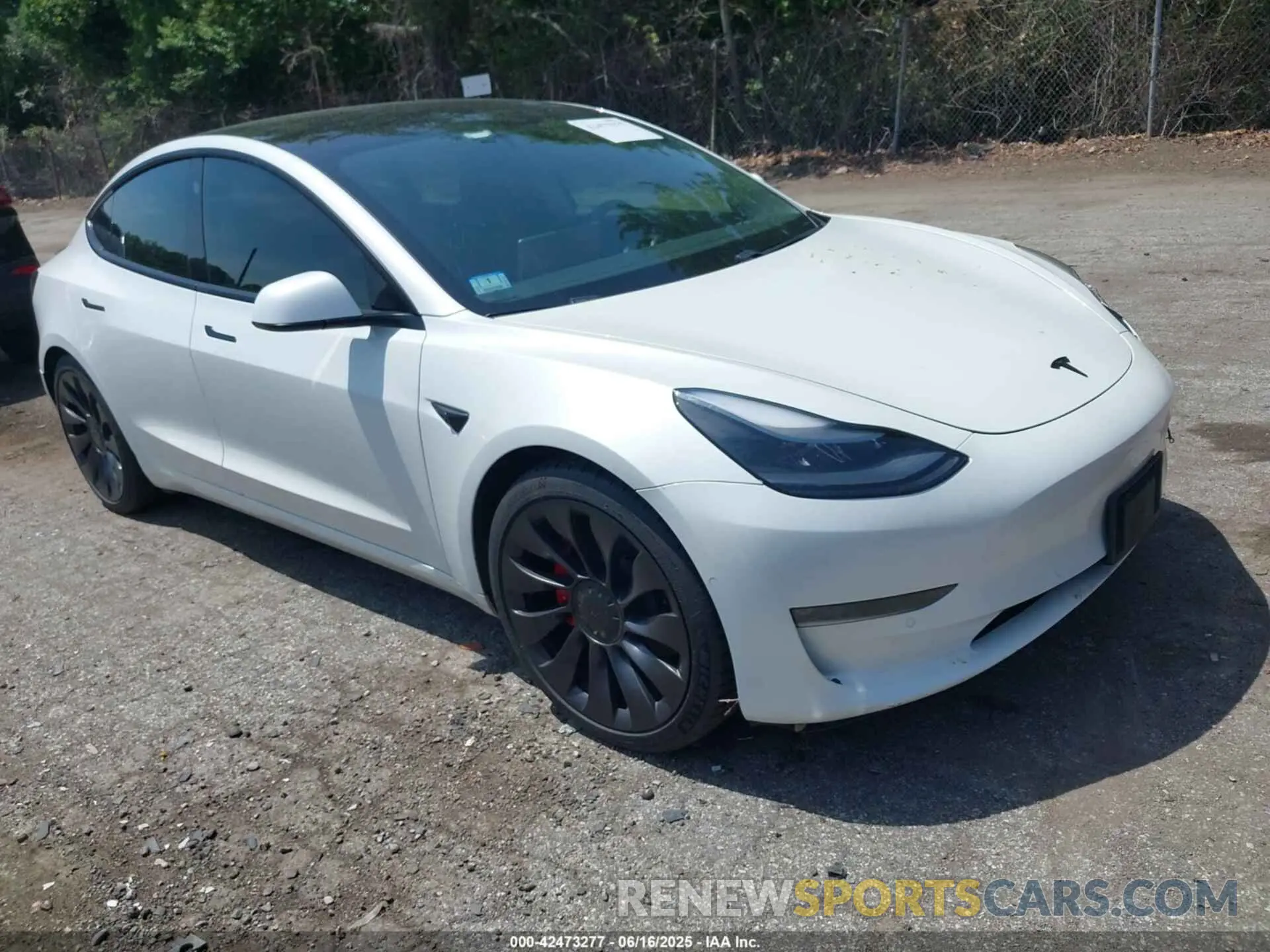 1 Photograph of a damaged car 5YJ3E1EC4MF044601 TESLA MODEL 3 2021