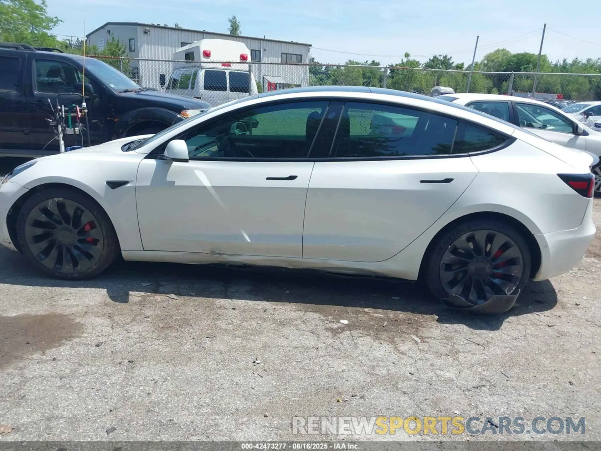 13 Photograph of a damaged car 5YJ3E1EC4MF044601 TESLA MODEL 3 2021
