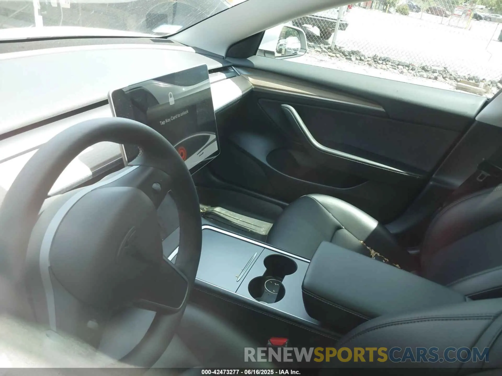 14 Photograph of a damaged car 5YJ3E1EC4MF044601 TESLA MODEL 3 2021