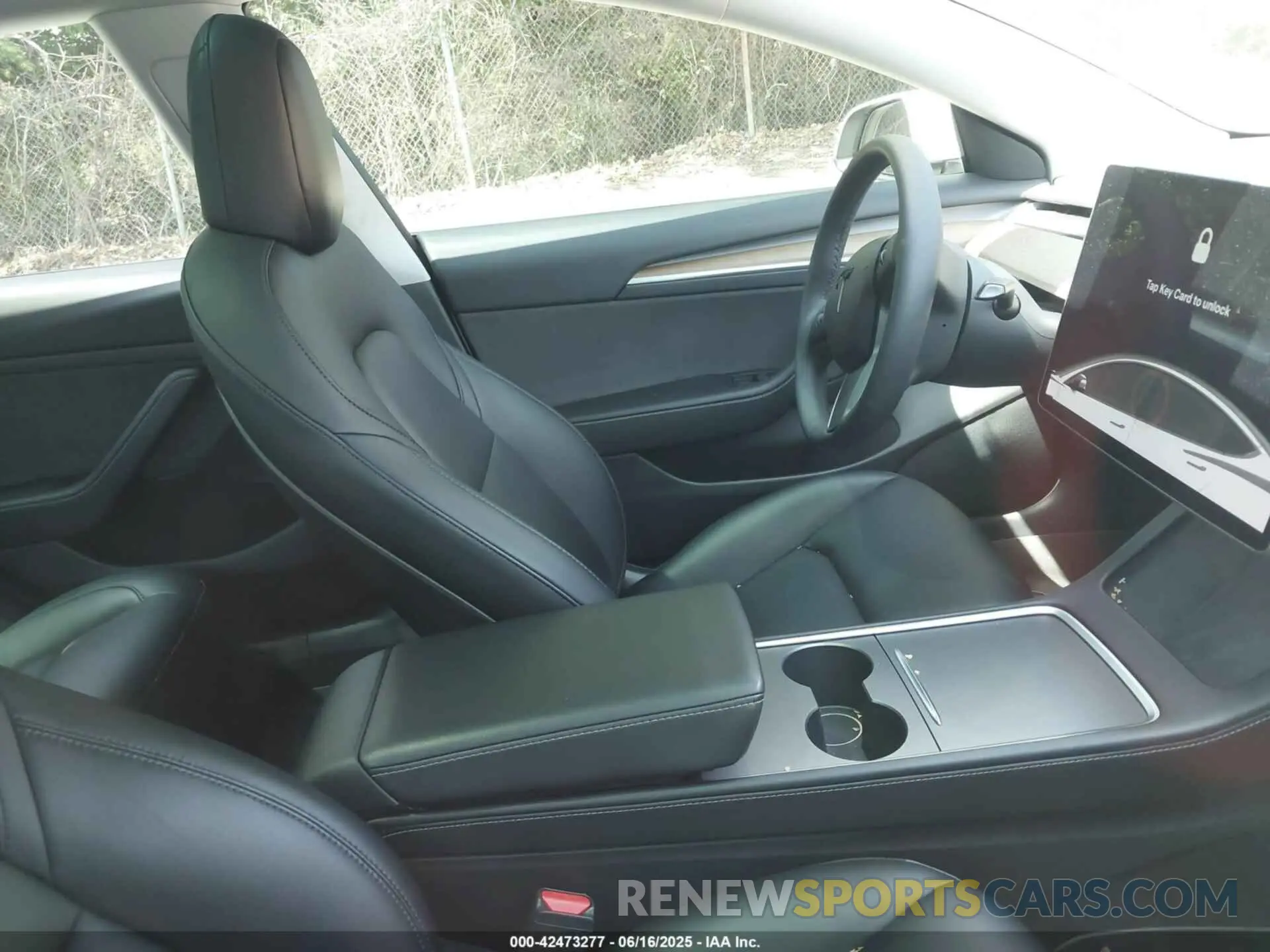 5 Photograph of a damaged car 5YJ3E1EC4MF044601 TESLA MODEL 3 2021