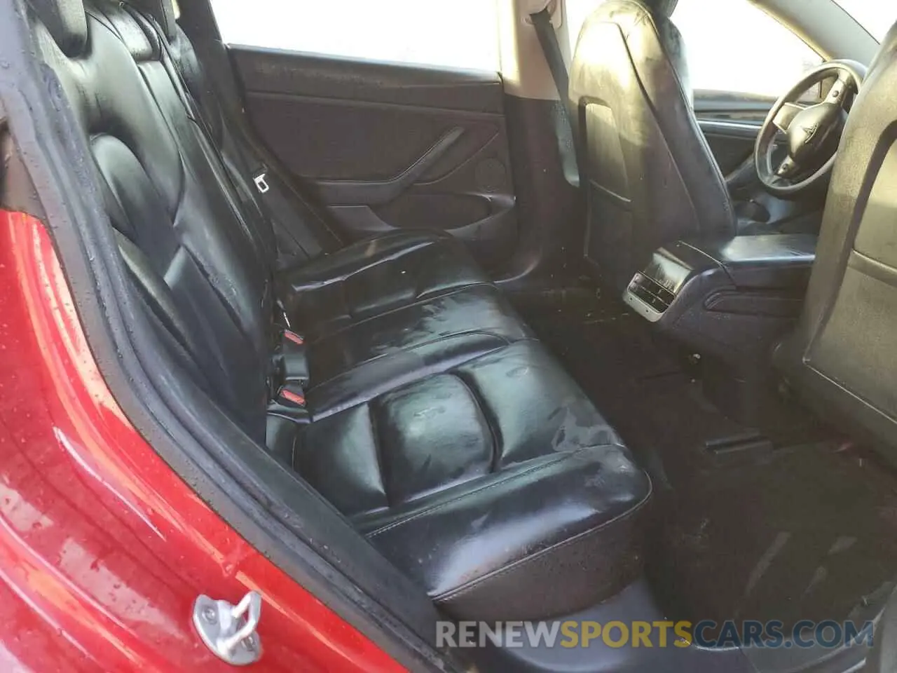 10 Photograph of a damaged car 5YJ3E1EC4MF054450 TESLA MODEL 3 2021