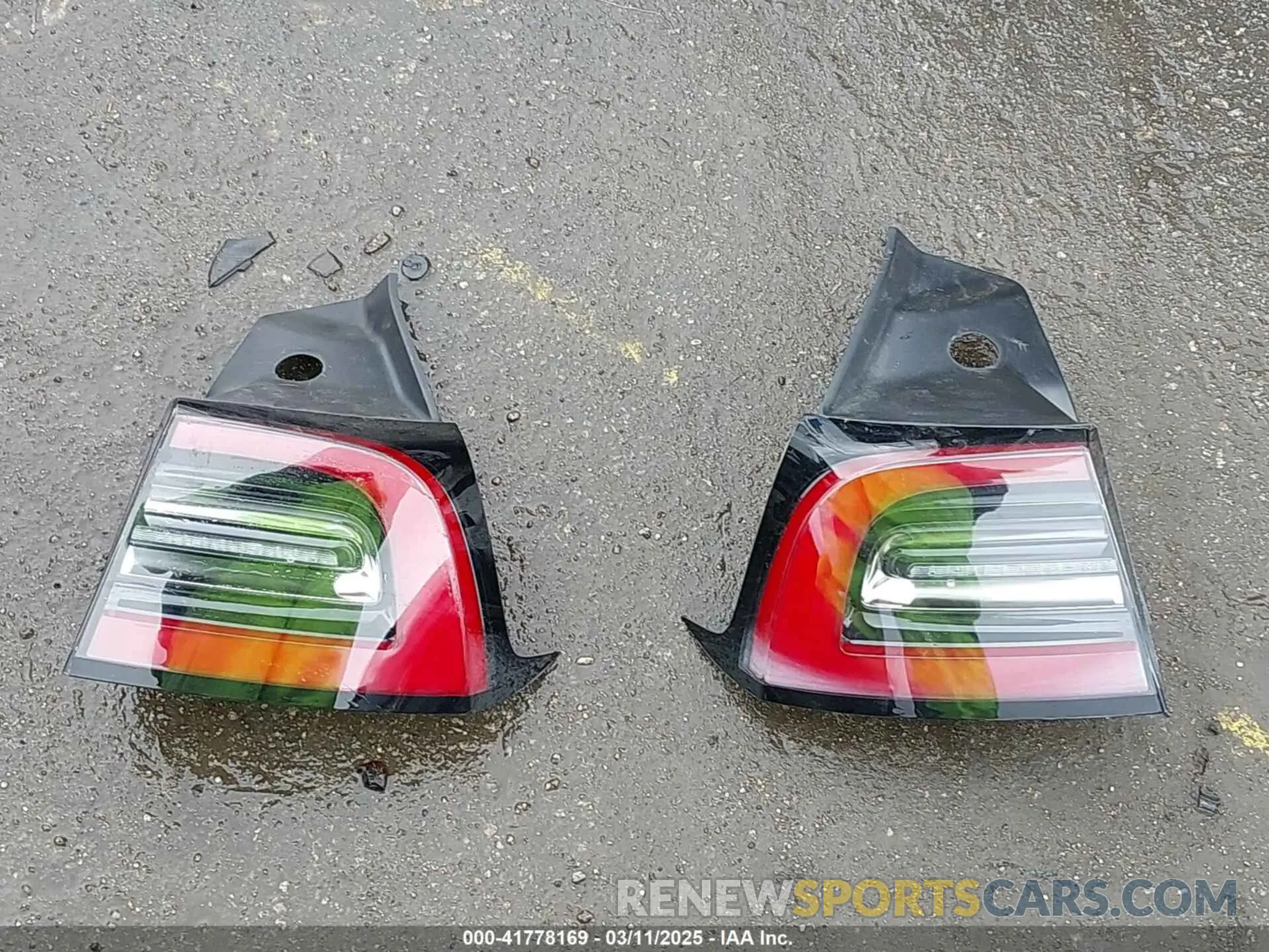 11 Photograph of a damaged car 5YJ3E1EC5MF050598 TESLA MODEL 3 2021