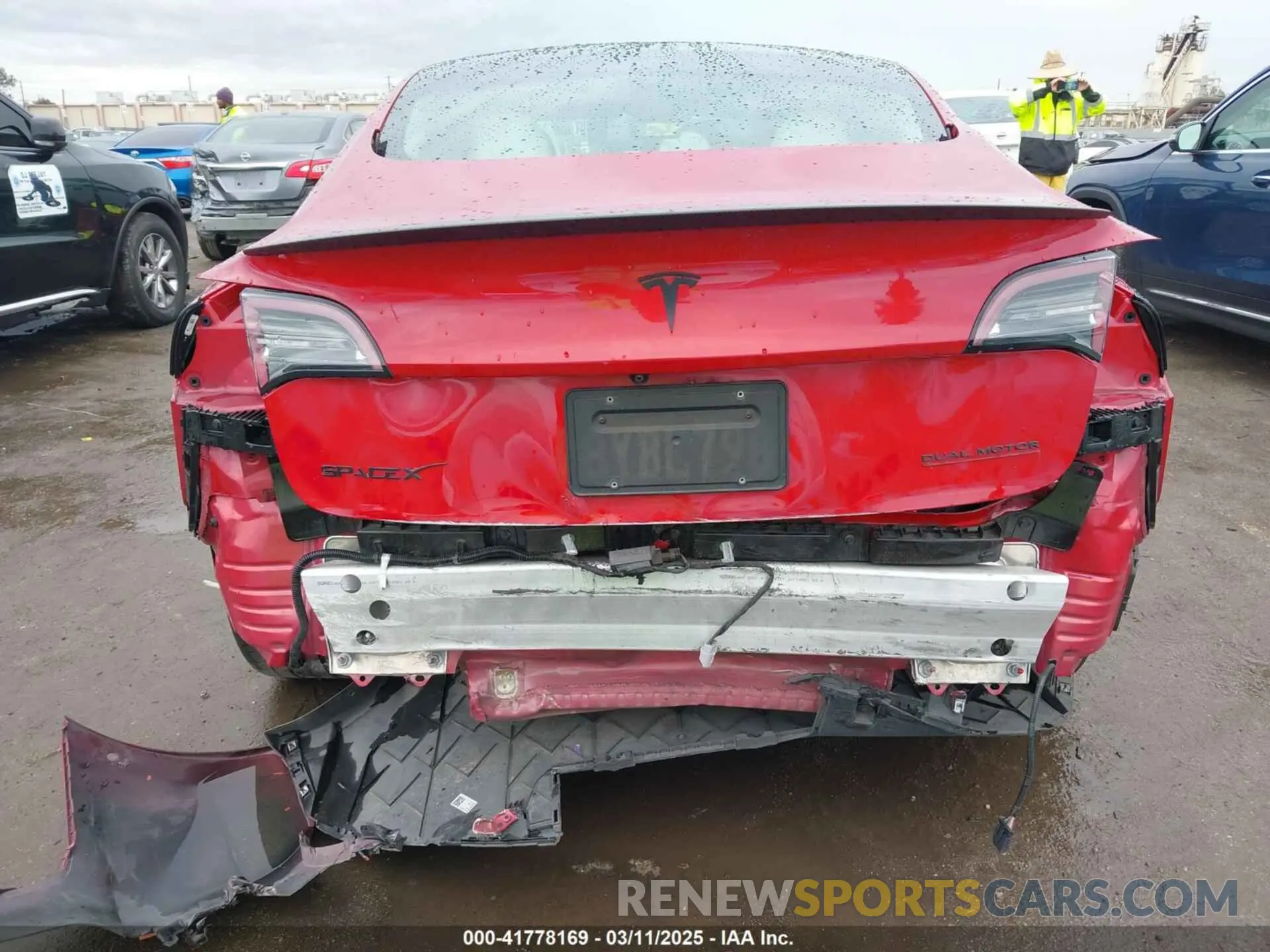 16 Photograph of a damaged car 5YJ3E1EC5MF050598 TESLA MODEL 3 2021