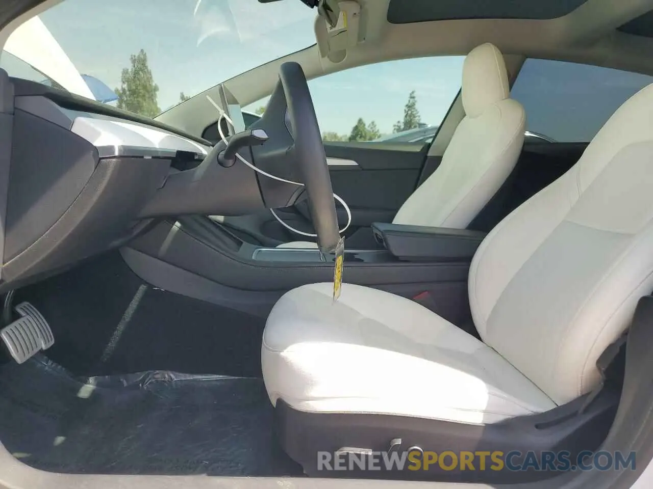 7 Photograph of a damaged car 5YJ3E1EC5MF076277 TESLA MODEL 3 2021