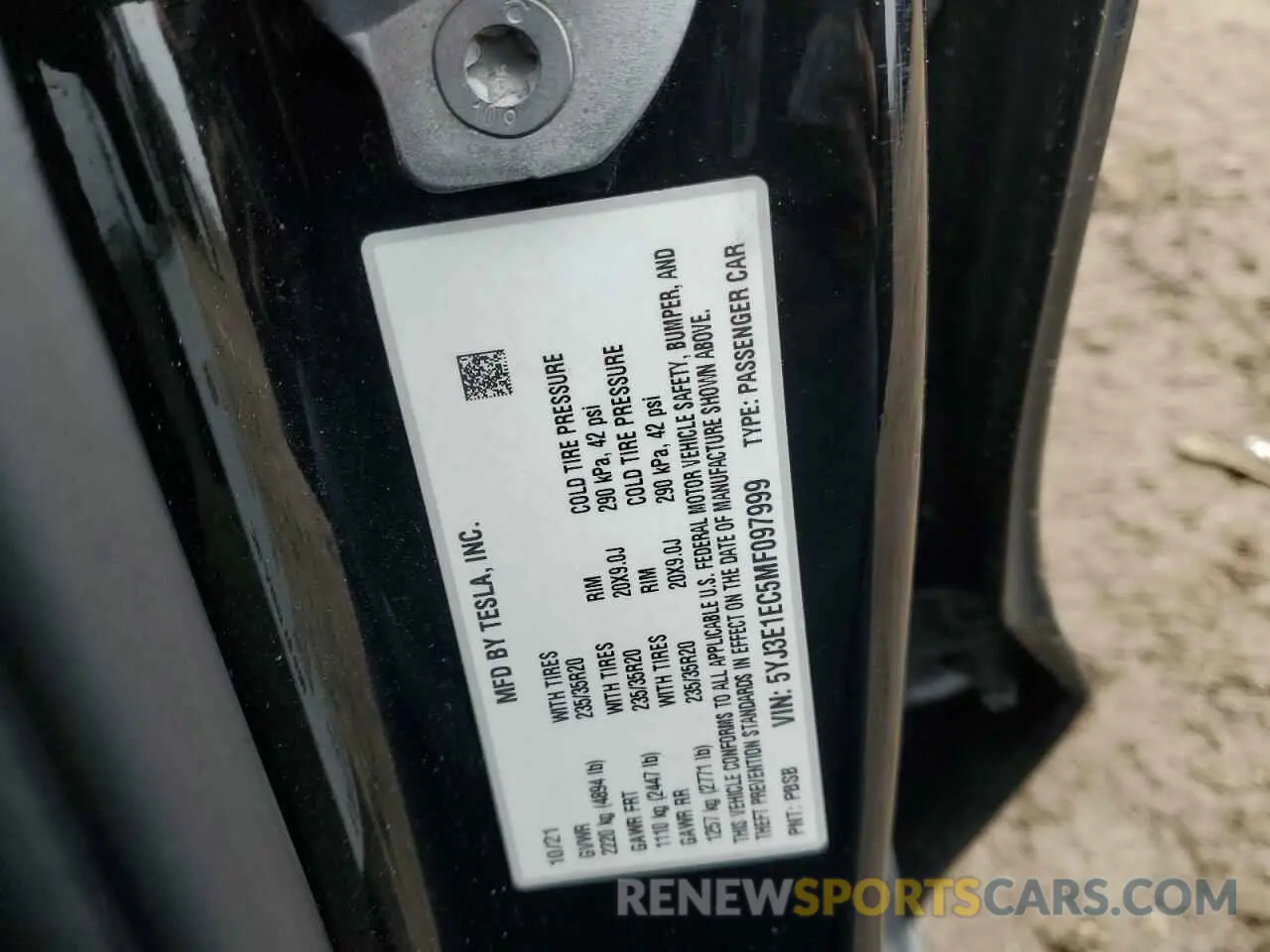 12 Photograph of a damaged car 5YJ3E1EC5MF097999 TESLA MODEL 3 2021