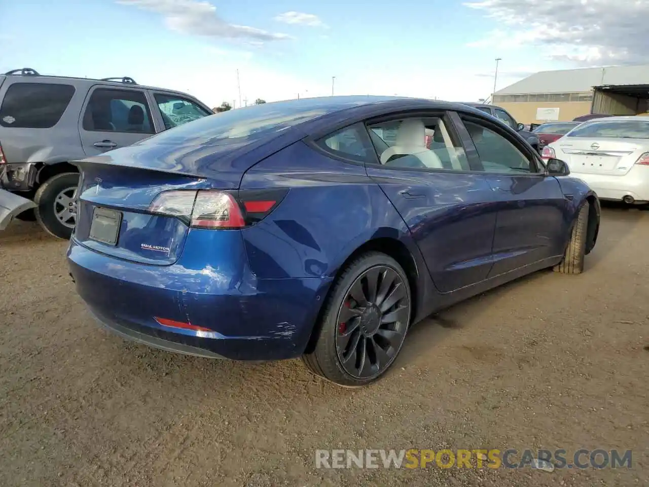 4 Photograph of a damaged car 5YJ3E1EC5MF856411 TESLA MODEL 3 2021