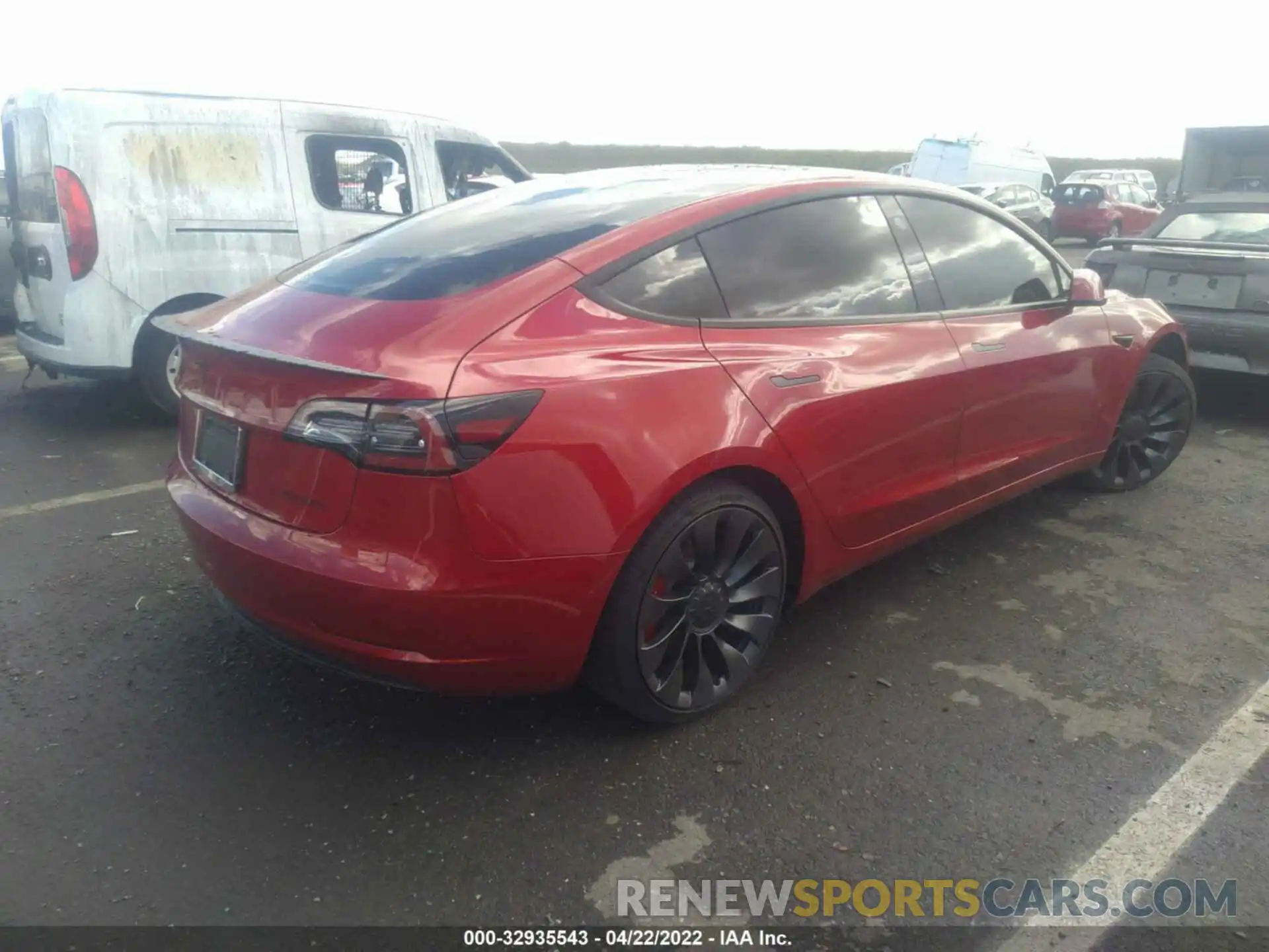 4 Photograph of a damaged car 5YJ3E1EC5MF947940 TESLA MODEL 3 2021