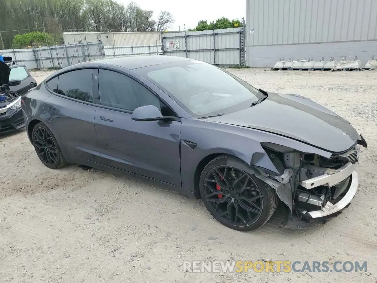 4 Photograph of a damaged car 5YJ3E1EC5MF984986 TESLA MODEL 3 2021