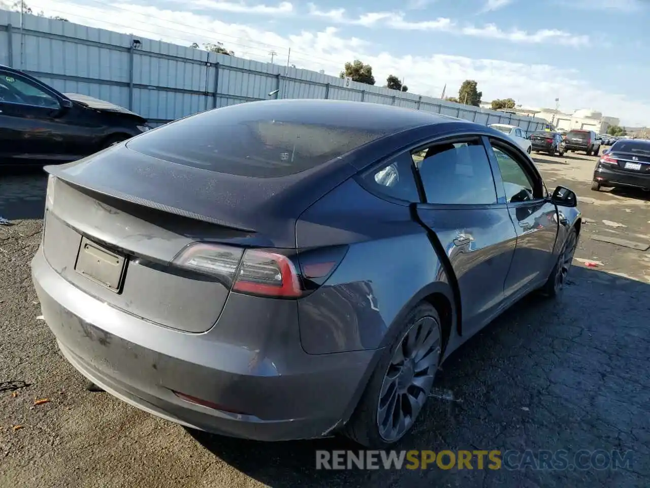 3 Photograph of a damaged car 5YJ3E1EC6MF072576 TESLA MODEL 3 2021