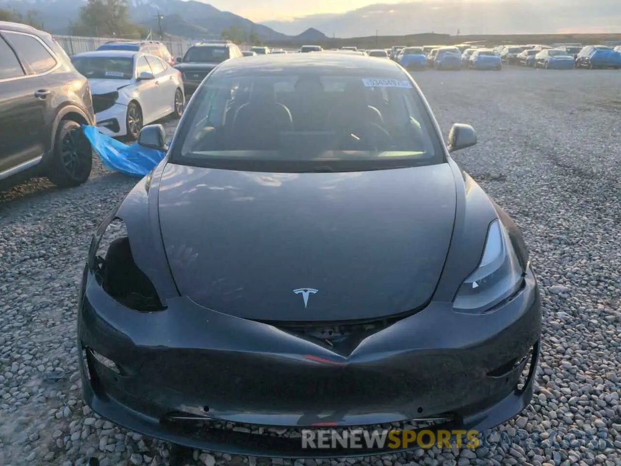 5 Photograph of a damaged car 5YJ3E1EC6MF072920 TESLA MODEL 3 2021