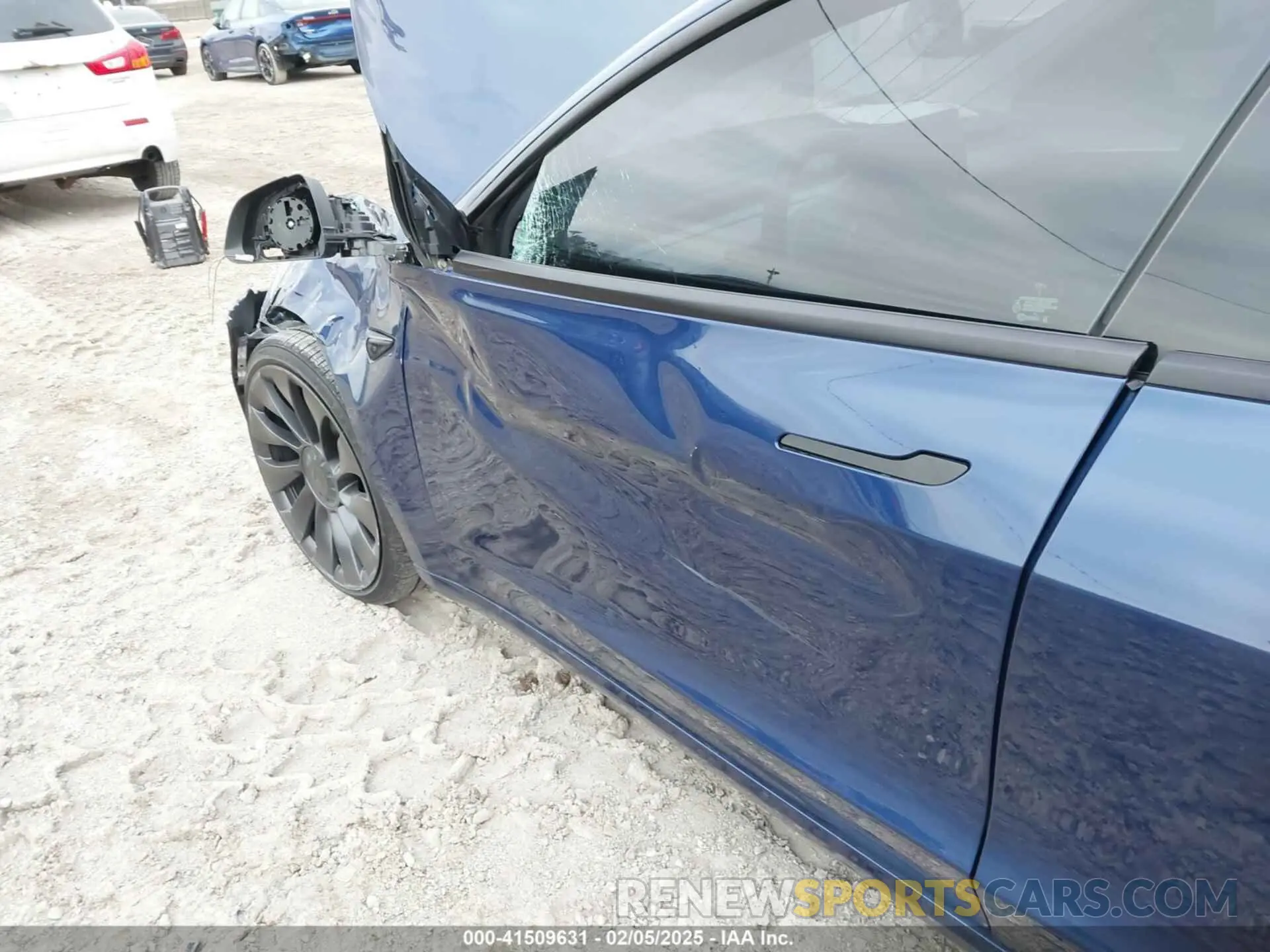 21 Photograph of a damaged car 5YJ3E1EC6MF996743 TESLA MODEL 3 2021