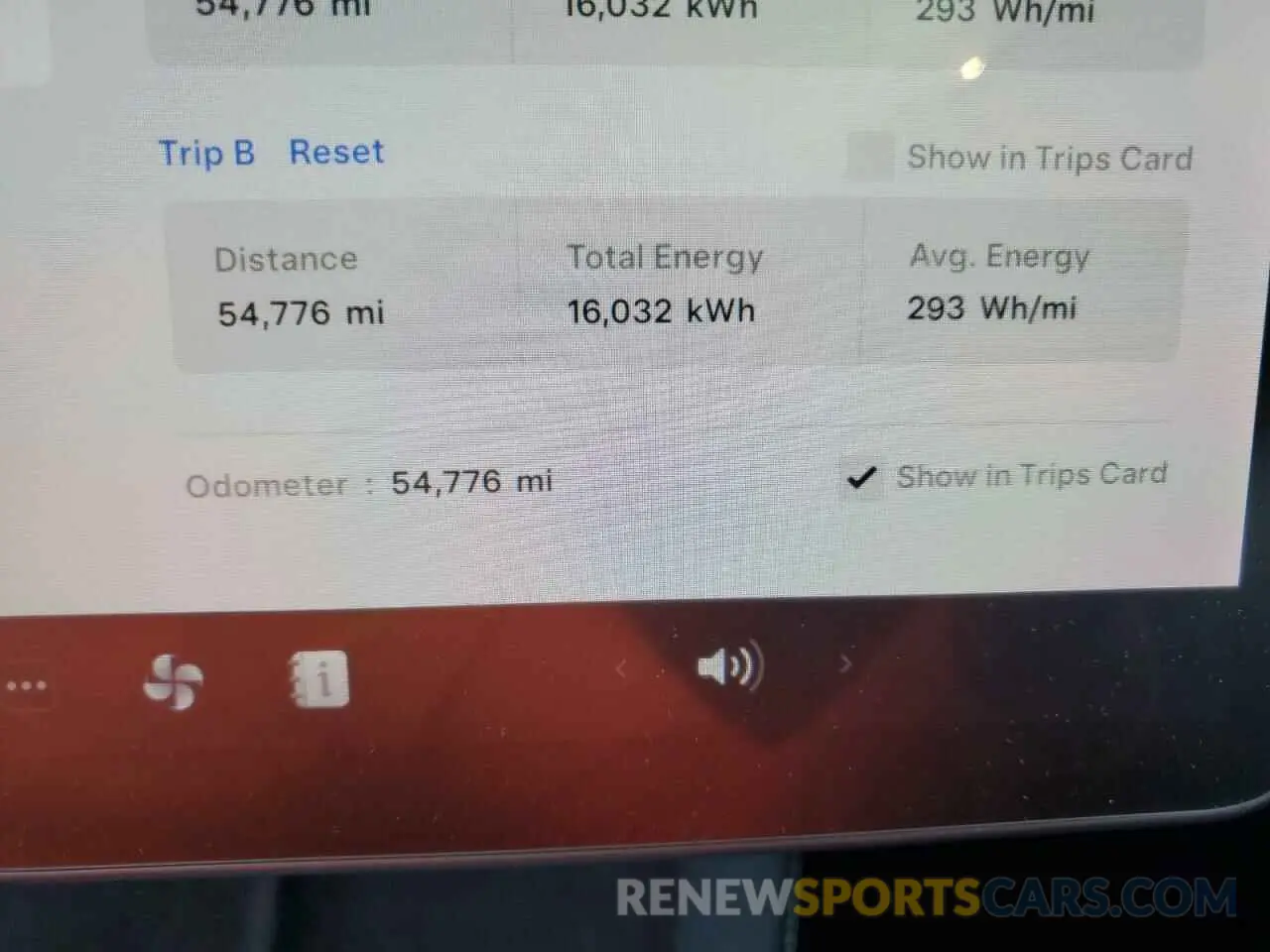 9 Photograph of a damaged car 5YJ3E1EC7MF049436 TESLA MODEL 3 2021