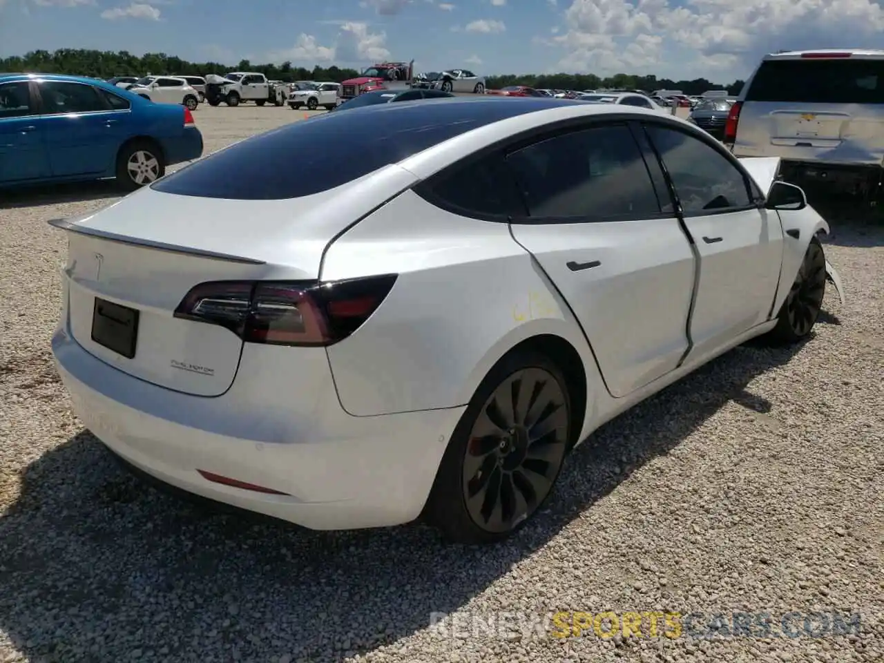 4 Photograph of a damaged car 5YJ3E1EC7MF059657 TESLA MODEL 3 2021