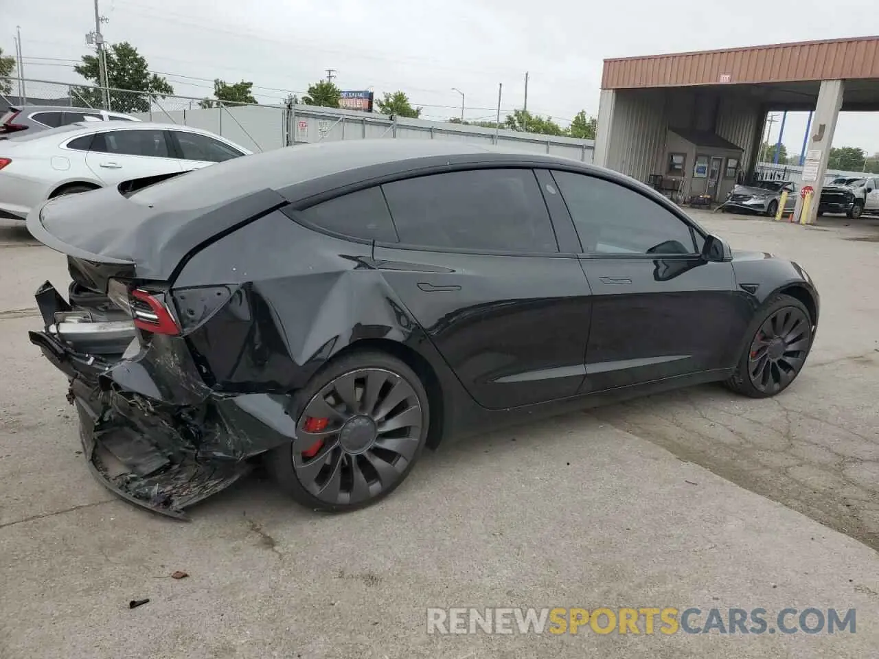 3 Photograph of a damaged car 5YJ3E1EC7MF975545 TESLA MODEL 3 2021