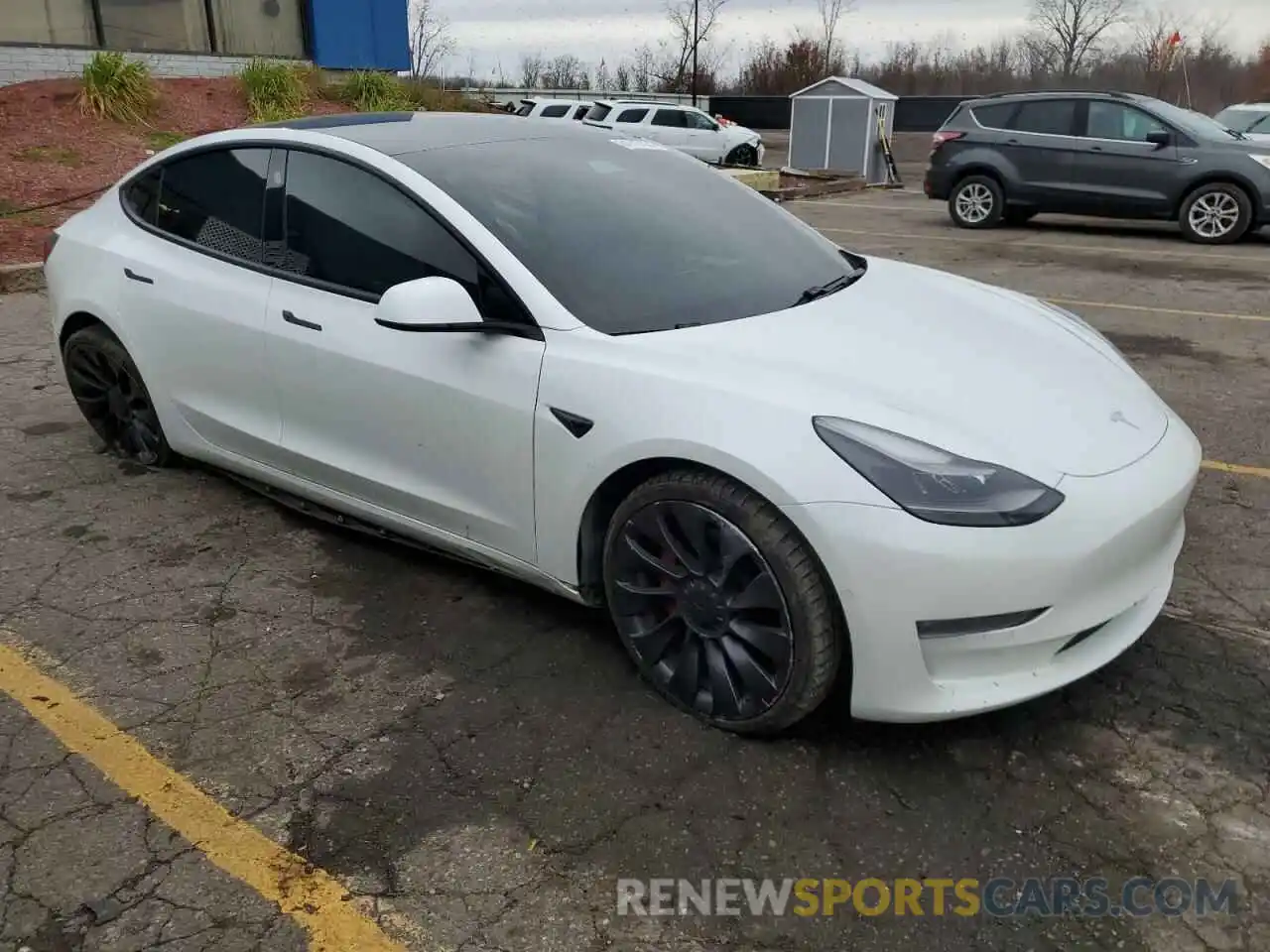 4 Photograph of a damaged car 5YJ3E1EC8MF020298 TESLA MODEL 3 2021