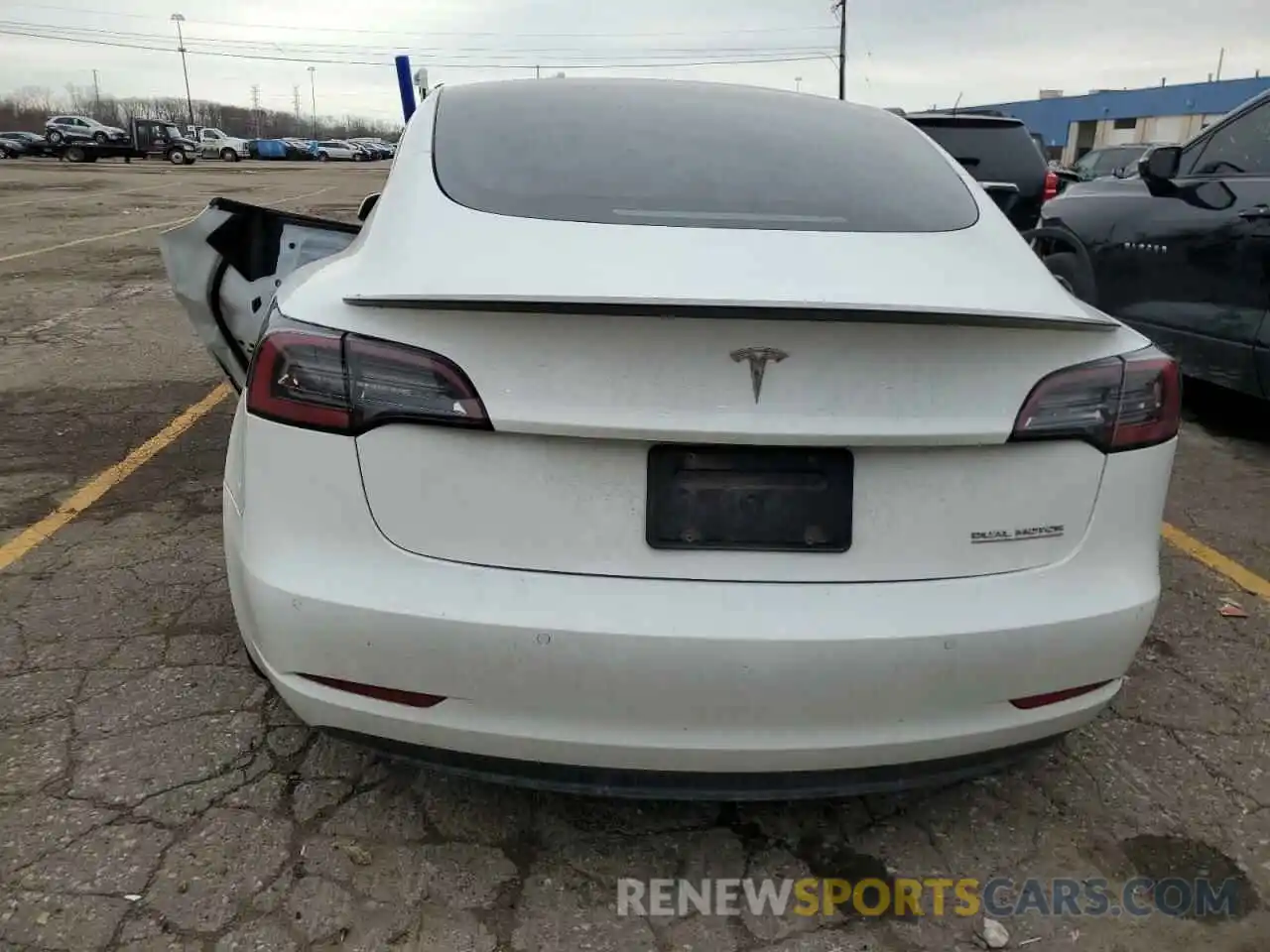 6 Photograph of a damaged car 5YJ3E1EC8MF020298 TESLA MODEL 3 2021