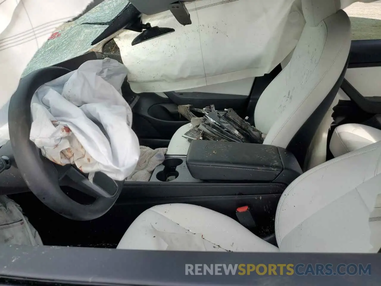 7 Photograph of a damaged car 5YJ3E1EC8MF850697 TESLA MODEL 3 2021