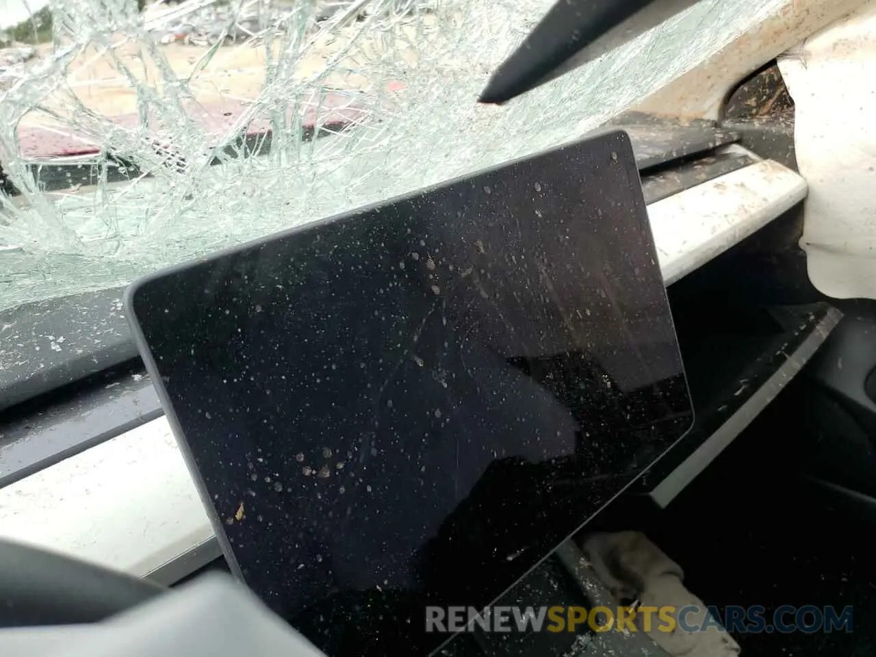 9 Photograph of a damaged car 5YJ3E1EC8MF850697 TESLA MODEL 3 2021