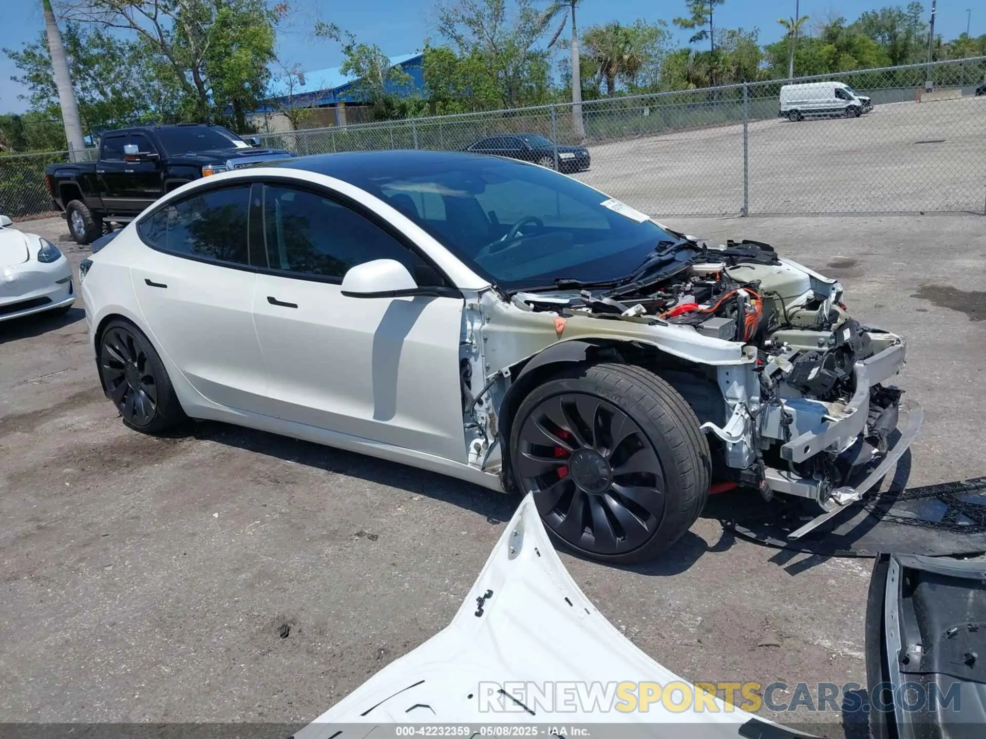 1 Photograph of a damaged car 5YJ3E1EC8MF984920 TESLA MODEL 3 2021