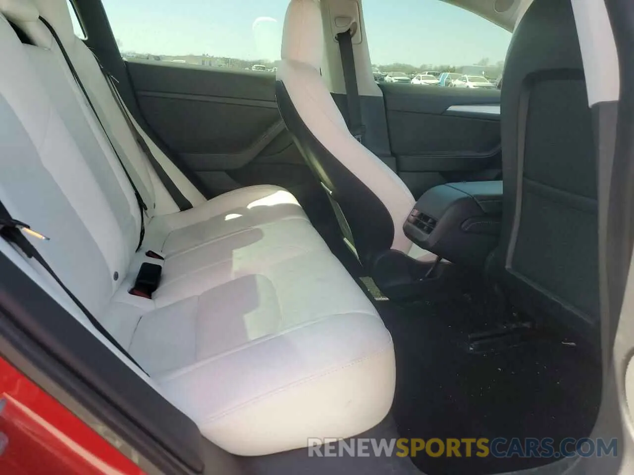 10 Photograph of a damaged car 5YJ3E1EC9MF013392 TESLA MODEL 3 2021