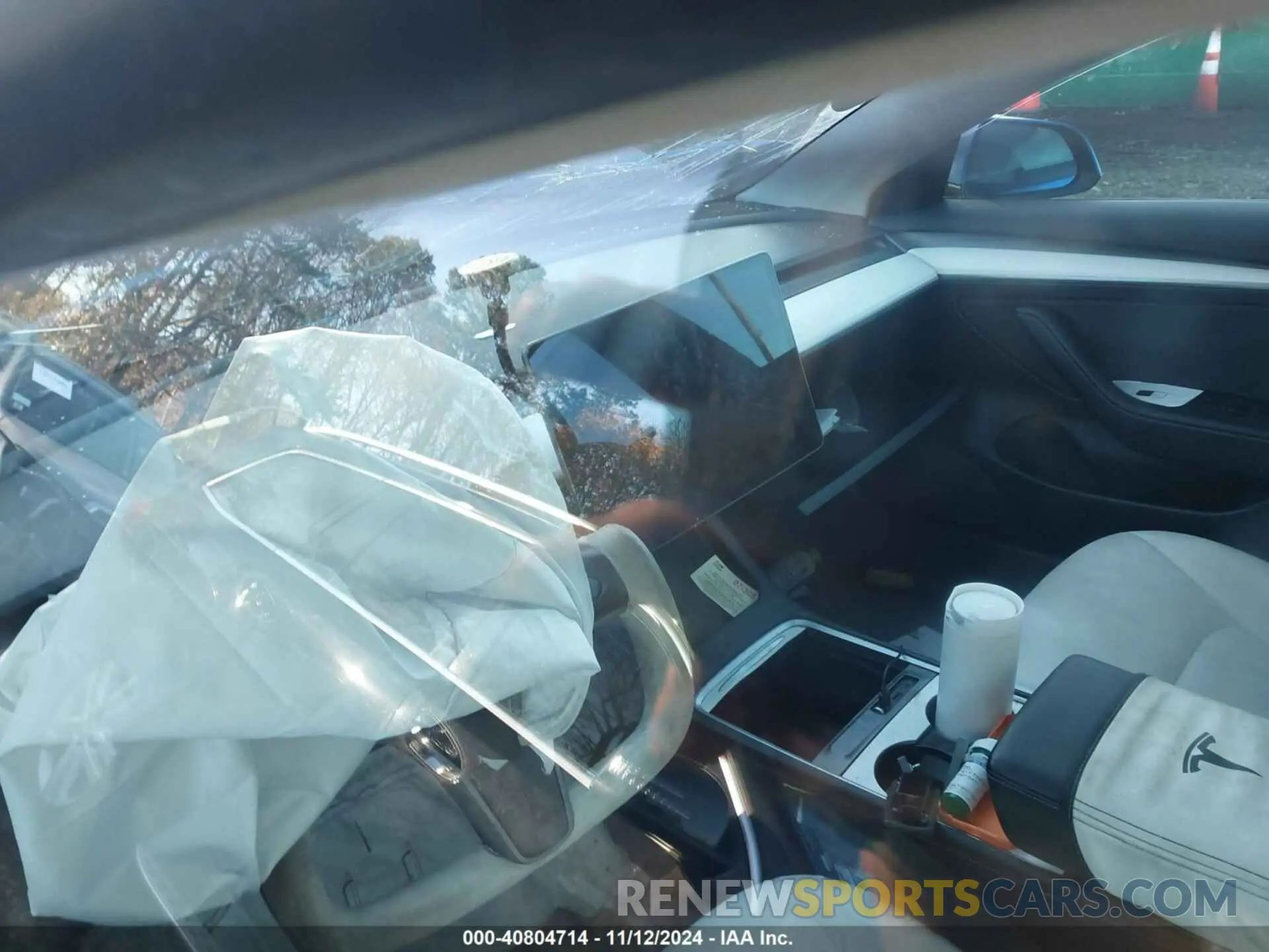 16 Photograph of a damaged car 5YJ3E1EC9MF059675 TESLA MODEL 3 2021