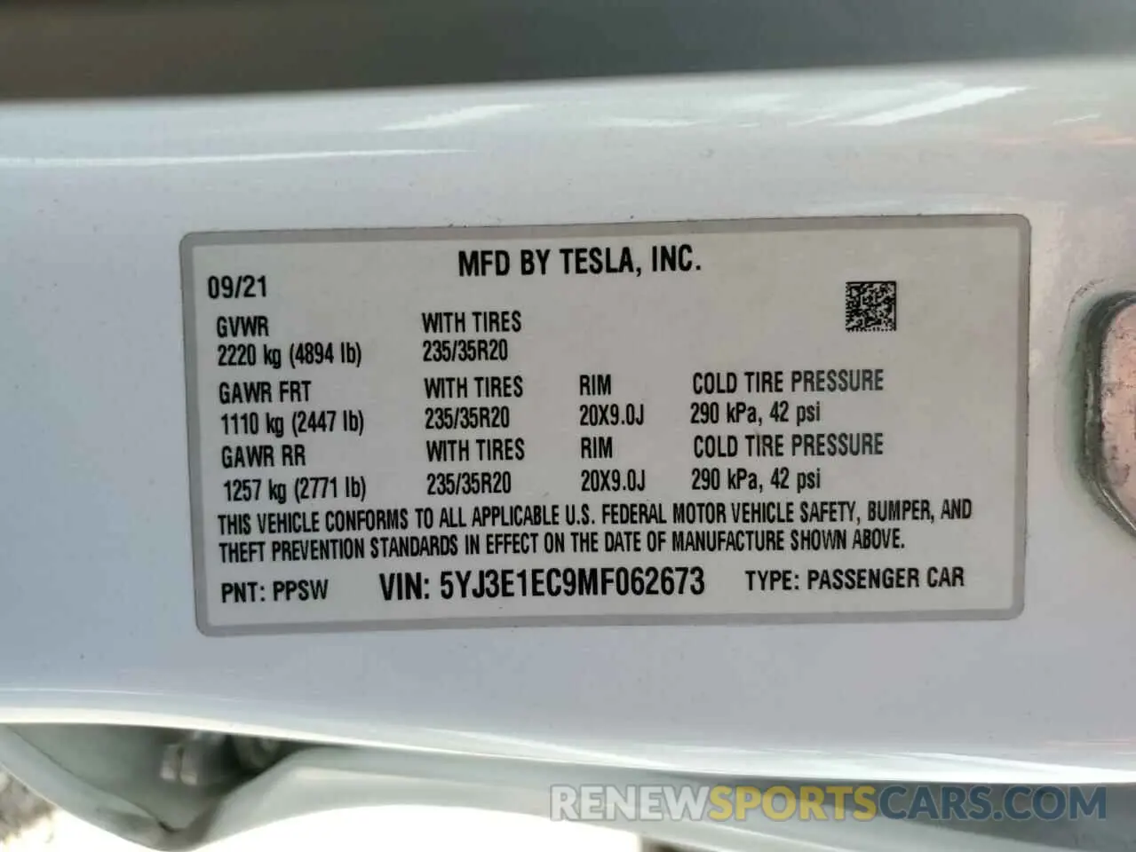 12 Photograph of a damaged car 5YJ3E1EC9MF062673 TESLA MODEL 3 2021