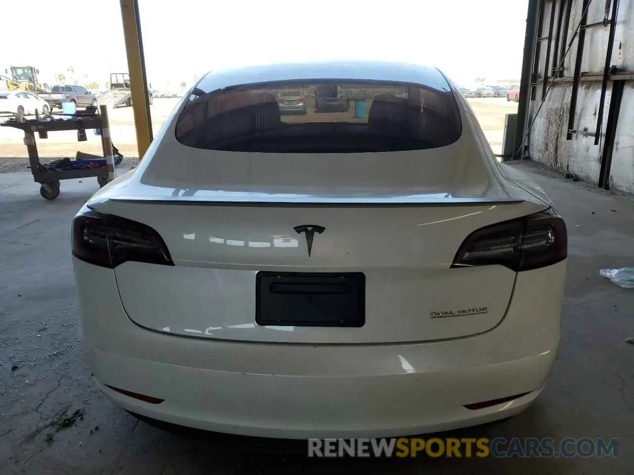 6 Photograph of a damaged car 5YJ3E1EC9MF062673 TESLA MODEL 3 2021