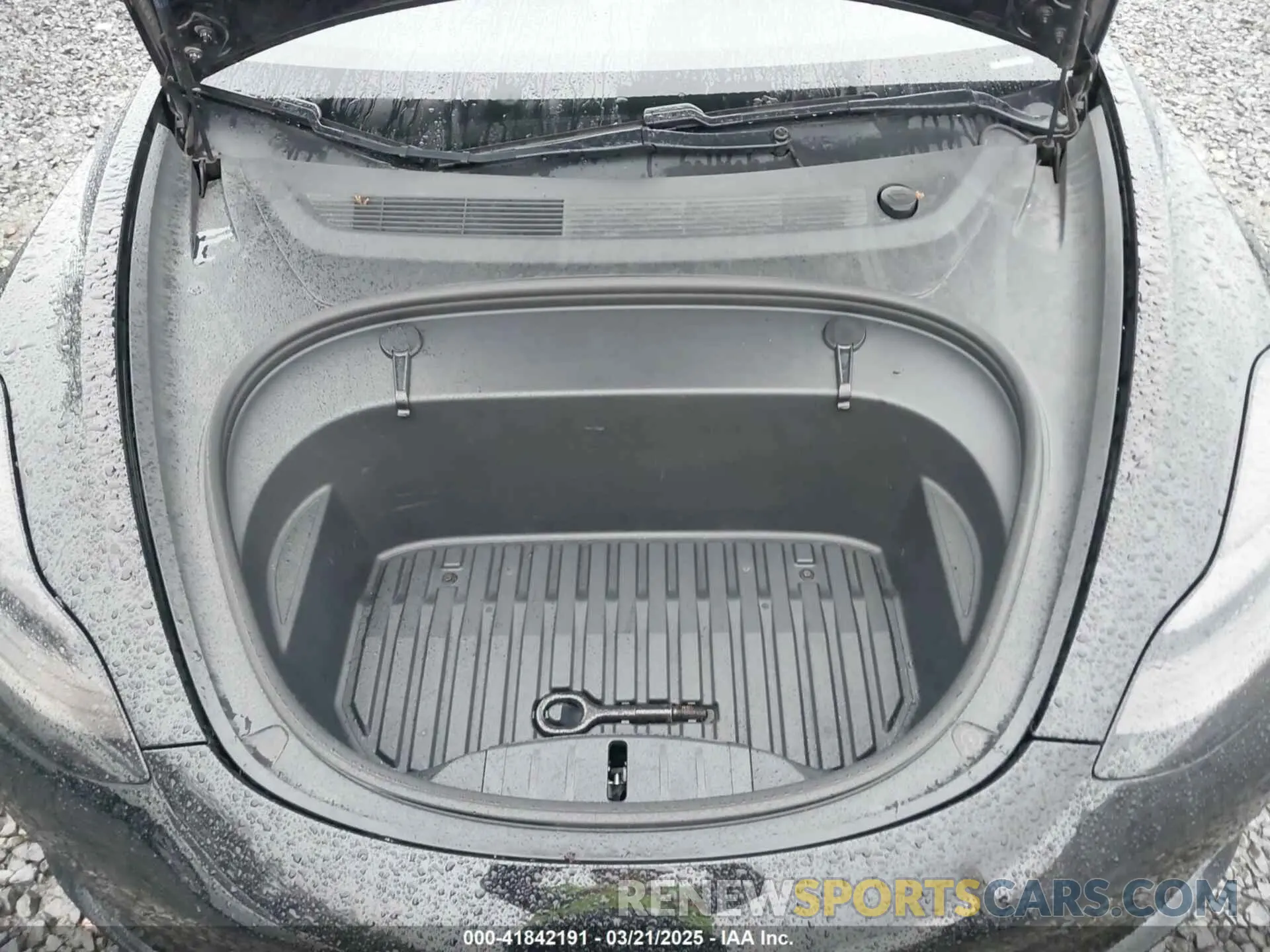 10 Photograph of a damaged car 5YJ3E1EC9MF849817 TESLA MODEL 3 2021