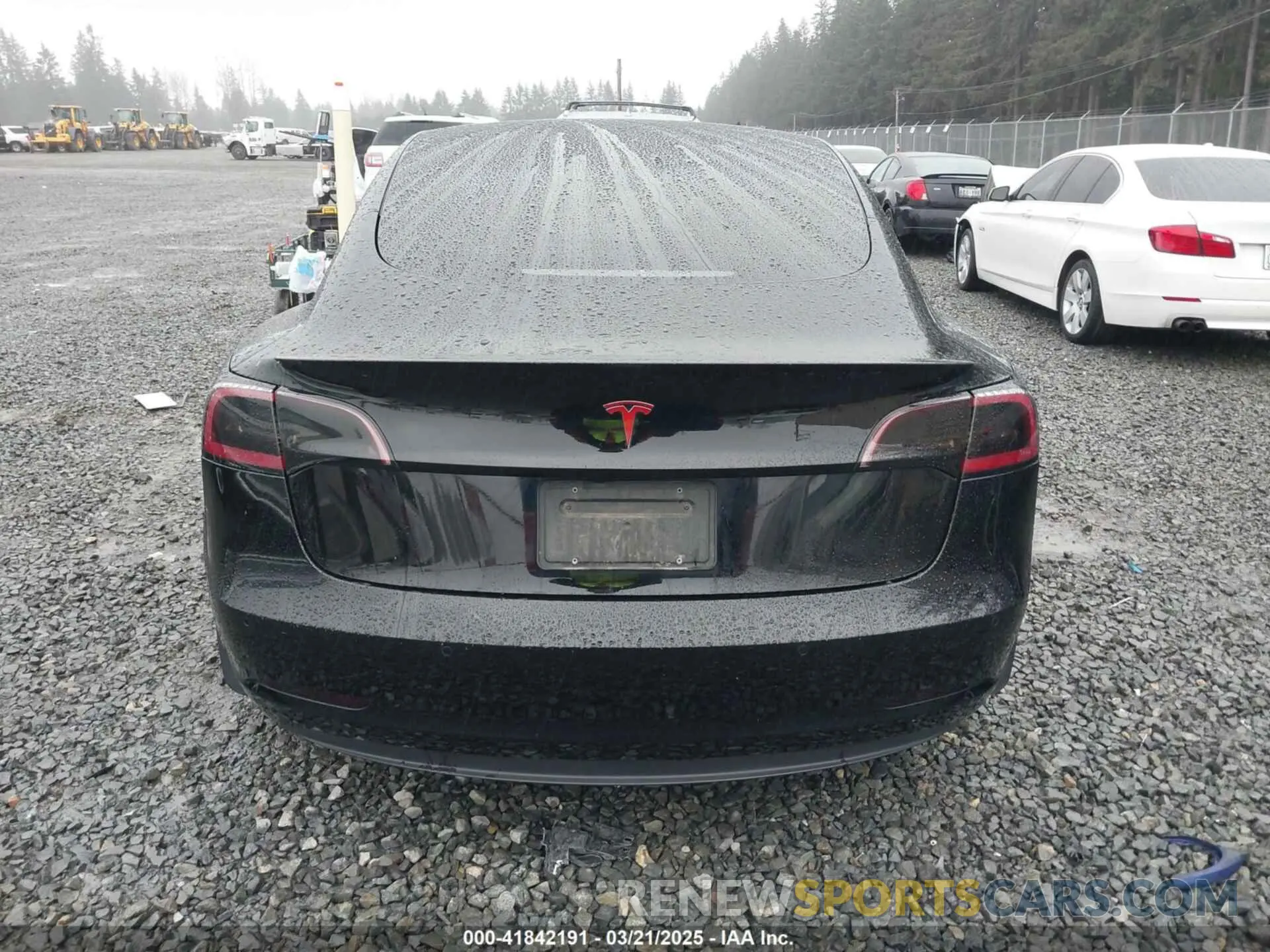 16 Photograph of a damaged car 5YJ3E1EC9MF849817 TESLA MODEL 3 2021