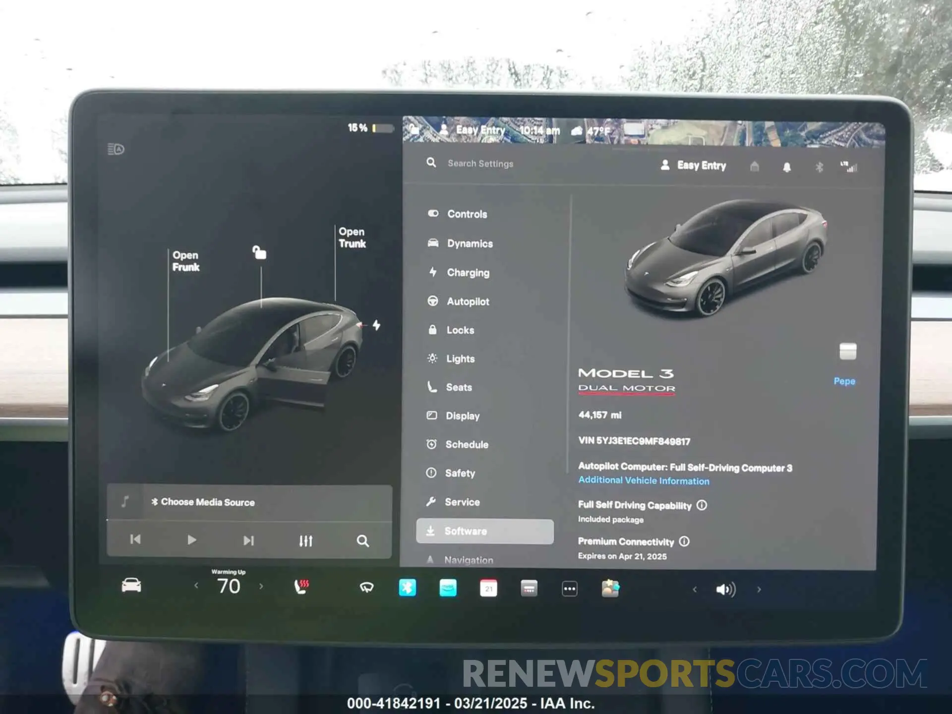 18 Photograph of a damaged car 5YJ3E1EC9MF849817 TESLA MODEL 3 2021