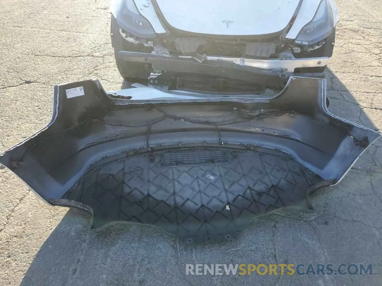 12 Photograph of a damaged car 5YJ3E1EC9MF875334 TESLA MODEL 3 2021