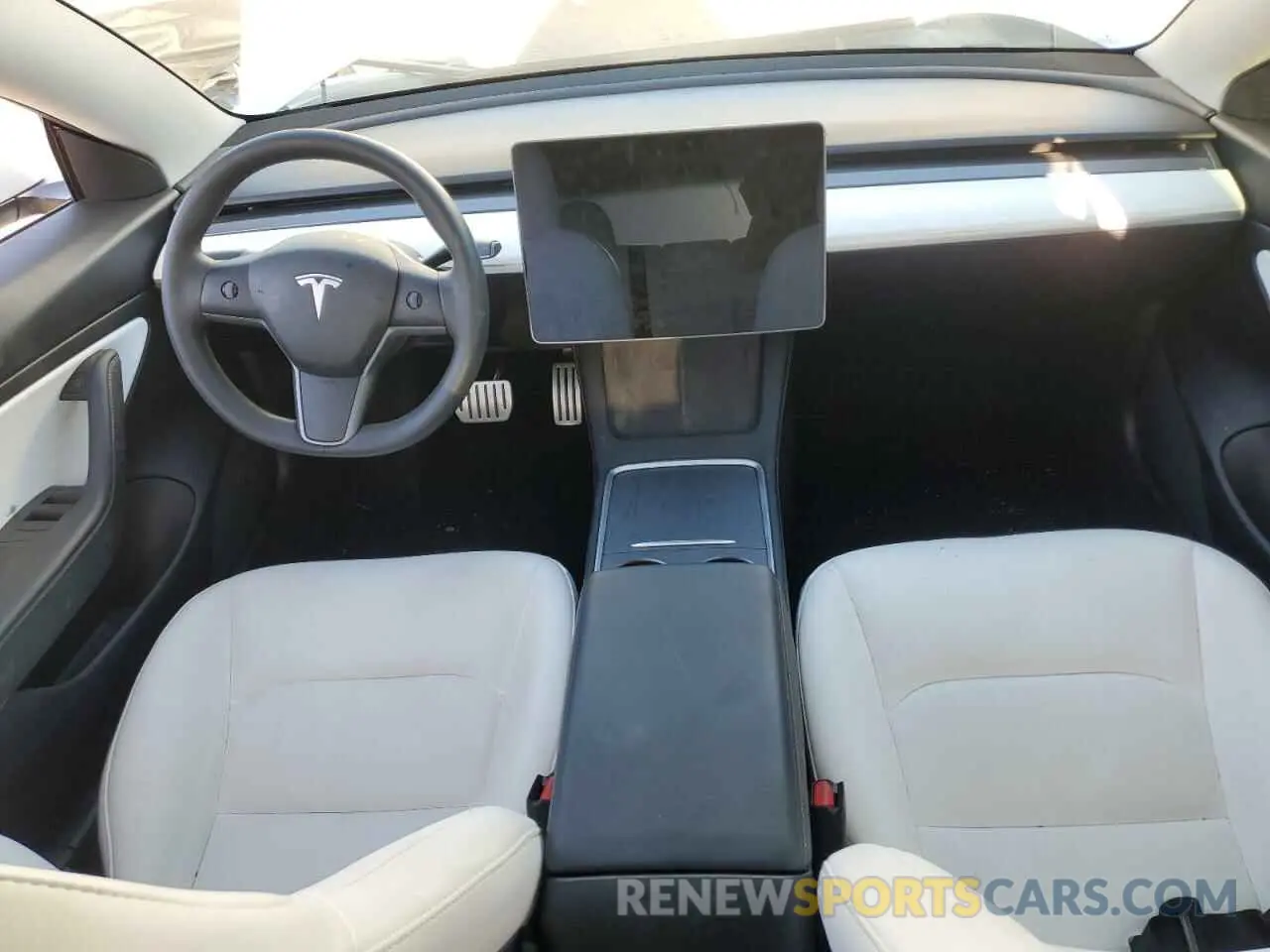 8 Photograph of a damaged car 5YJ3E1EC9MF875334 TESLA MODEL 3 2021
