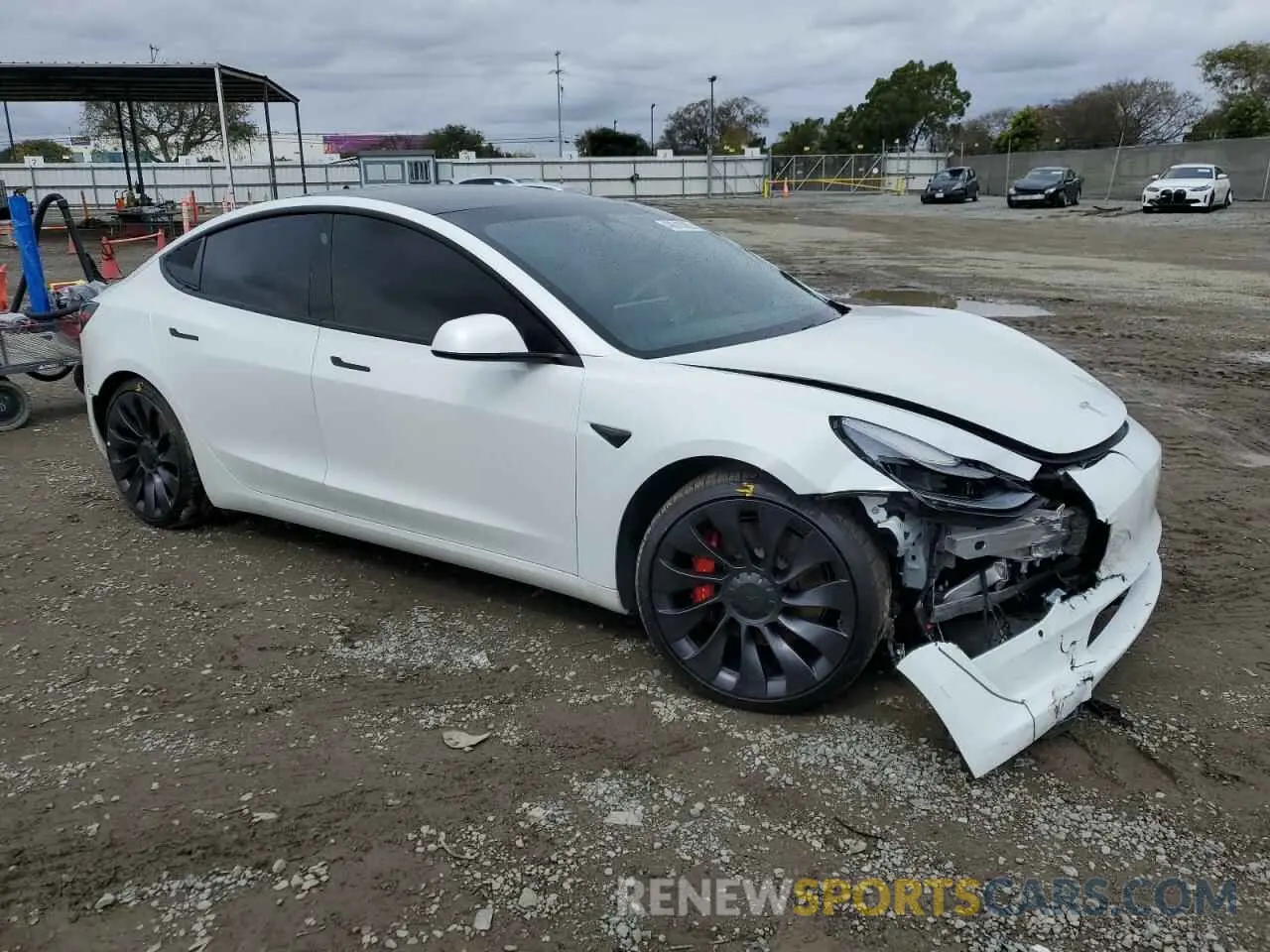 4 Photograph of a damaged car 5YJ3E1EC9MF935905 TESLA MODEL 3 2021