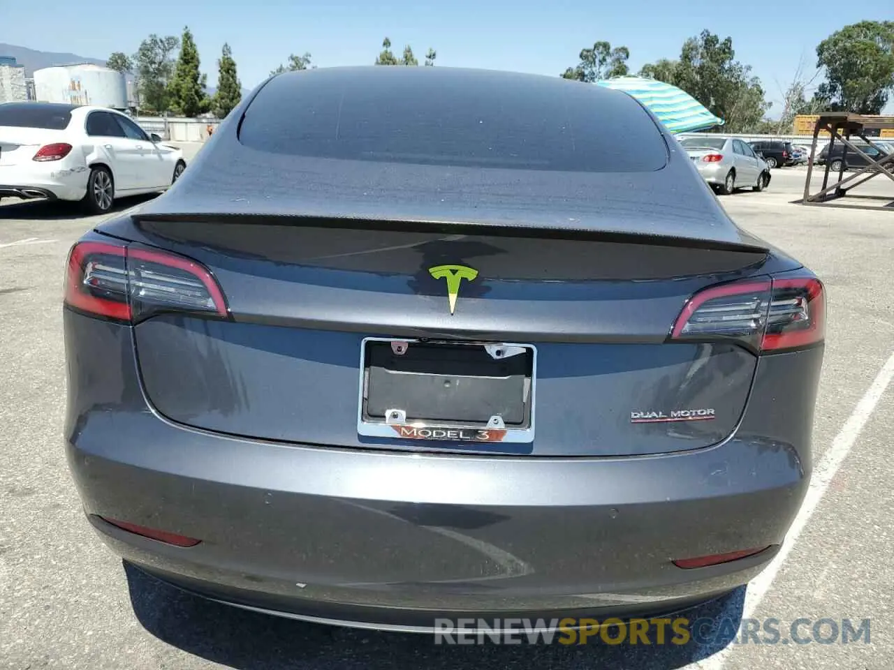 6 Photograph of a damaged car 5YJ3E1EC9MF995697 TESLA MODEL 3 2021