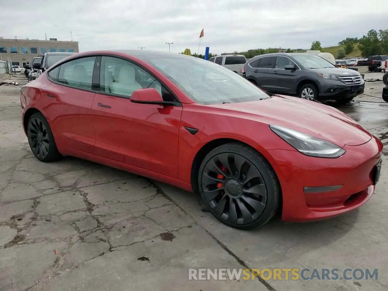 4 Photograph of a damaged car 5YJ3E1ECXMF036275 TESLA MODEL 3 2021