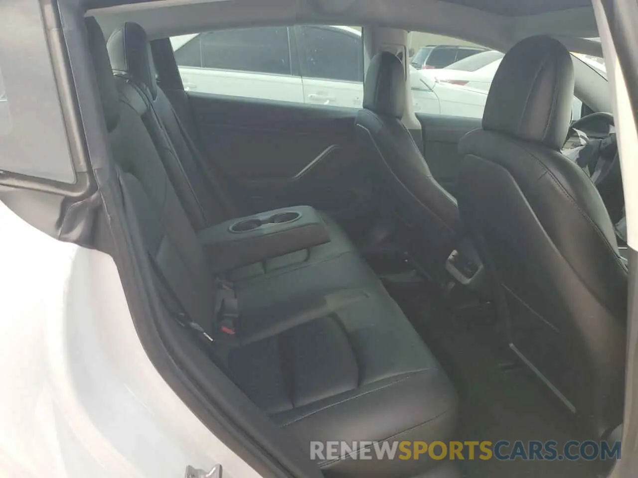 10 Photograph of a damaged car 5YJ3E1ECXMF050287 TESLA MODEL 3 2021