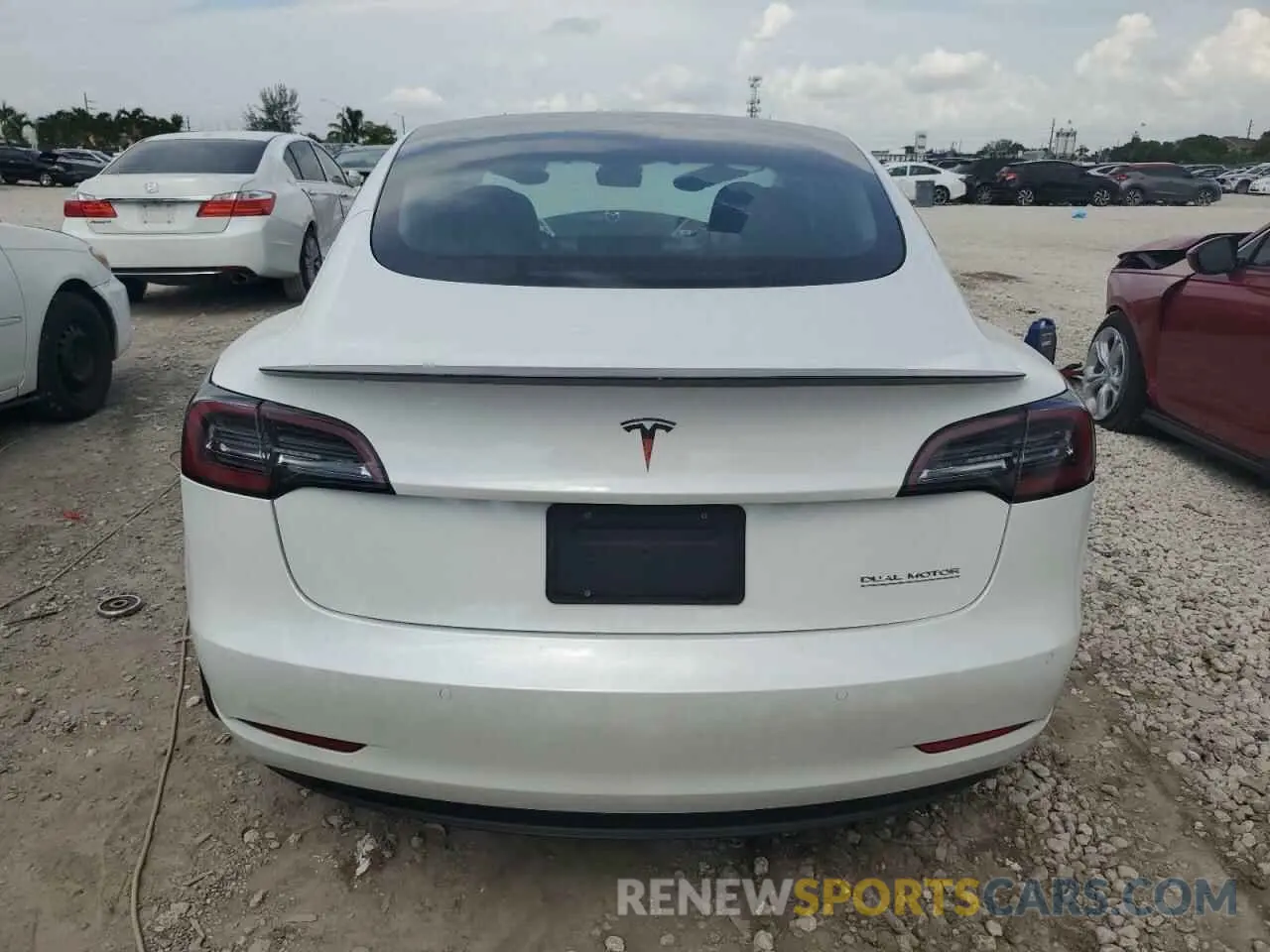 6 Photograph of a damaged car 5YJ3E1ECXMF050287 TESLA MODEL 3 2021