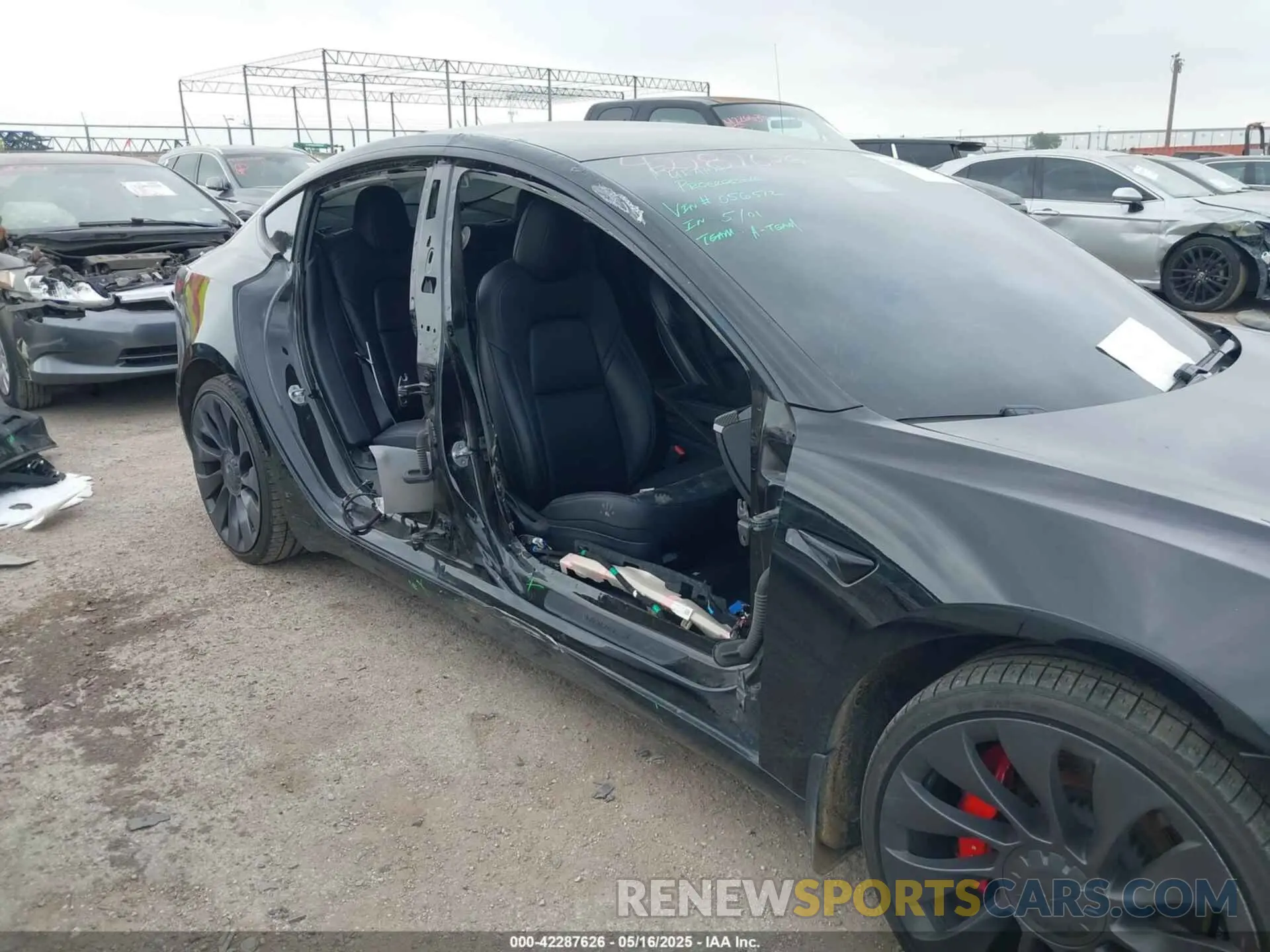 6 Photograph of a damaged car 5YJ3E1ECXMF056512 TESLA MODEL 3 2021