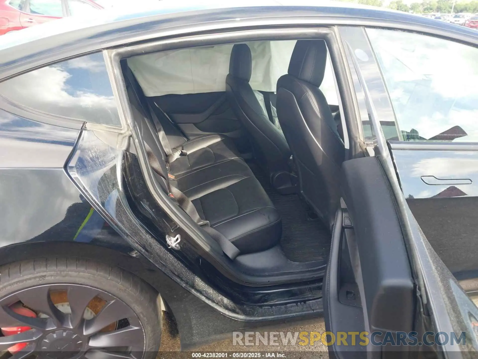 8 Photograph of a damaged car 5YJ3E1ECXMF060365 TESLA MODEL 3 2021