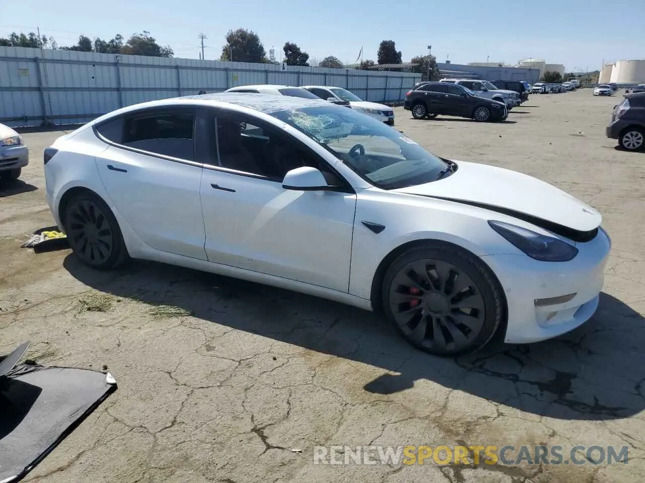 4 Photograph of a damaged car 5YJ3E1ECXMF091342 TESLA MODEL 3 2021